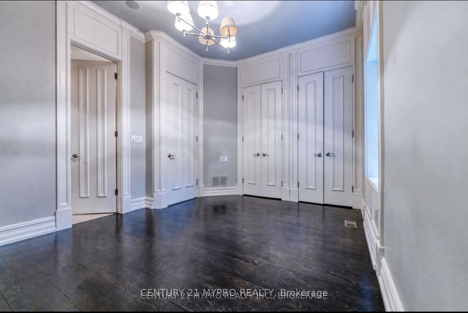 280 Spadina Road Property Photo 16