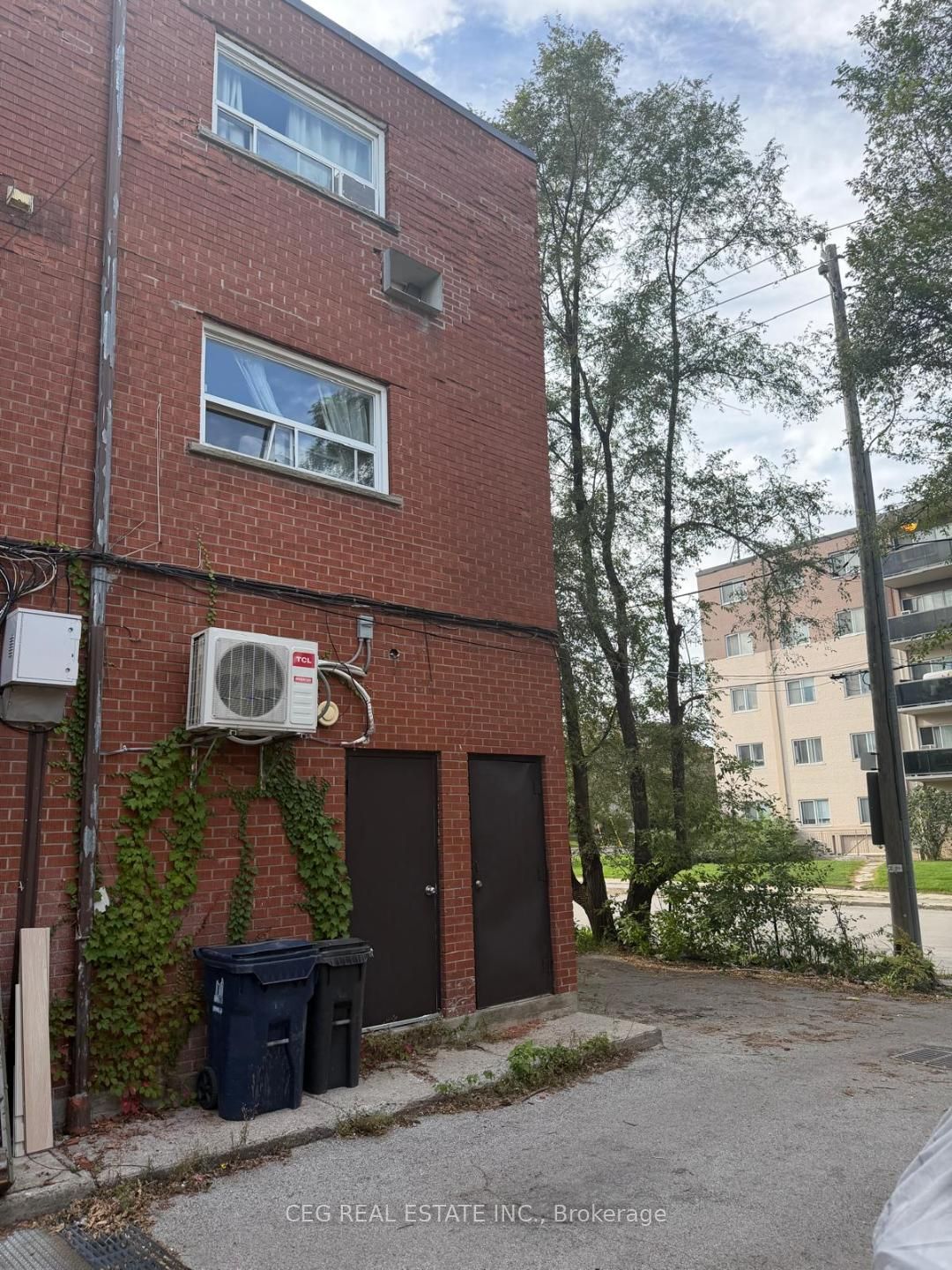 3901 Bathurst Street E Property Photo 2