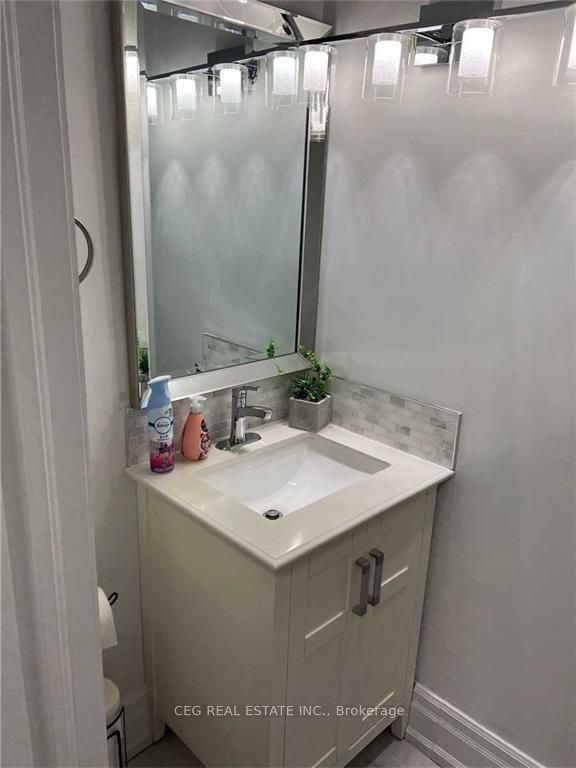 3901 Bathurst Street E Property Photo 6