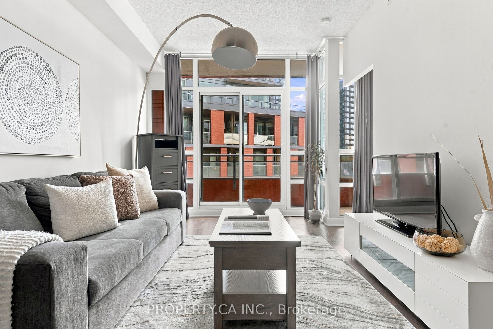 15 Bruyeres Mews 503 Property Photo 1