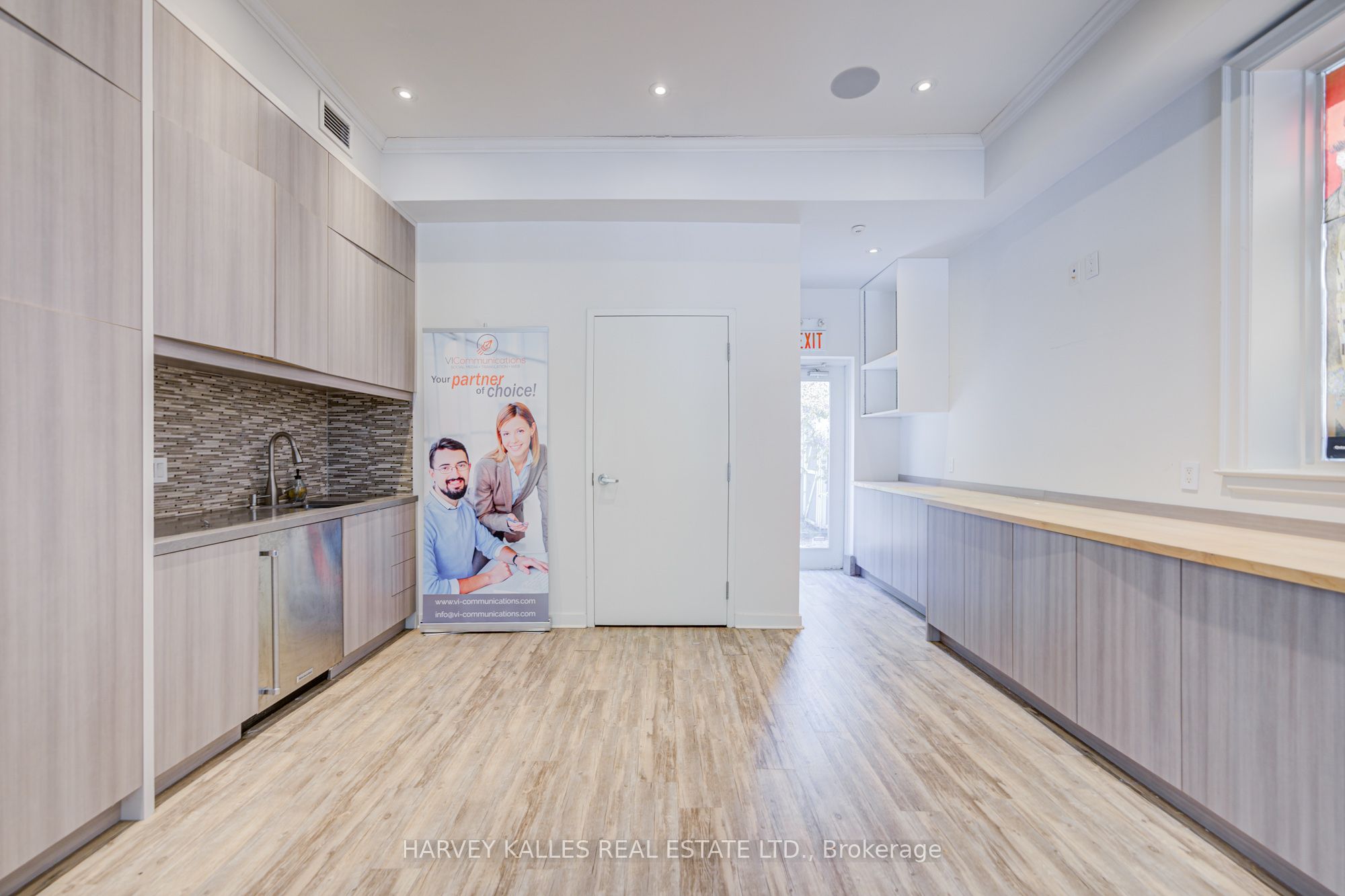 275 Macpherson Avenue 109 Property Photo 22