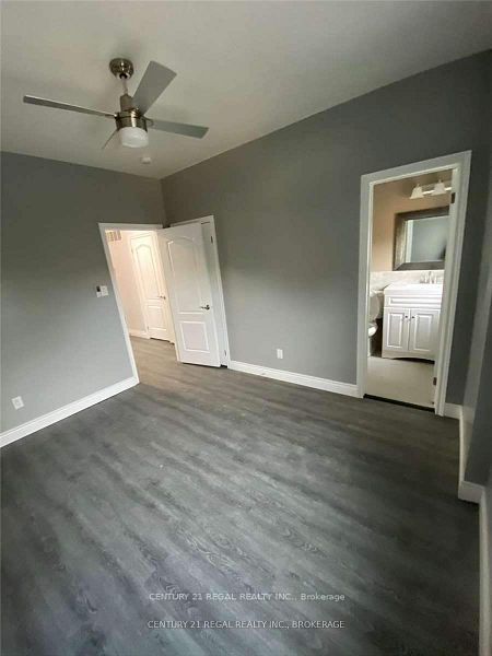 246 Spadina Avenue Property Photo 10