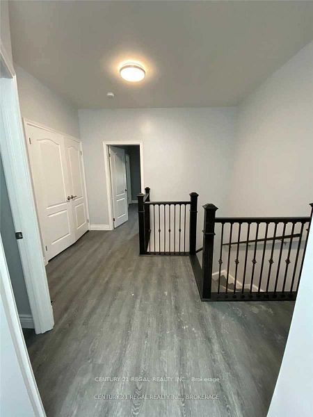 246 Spadina Avenue Property Photo 13