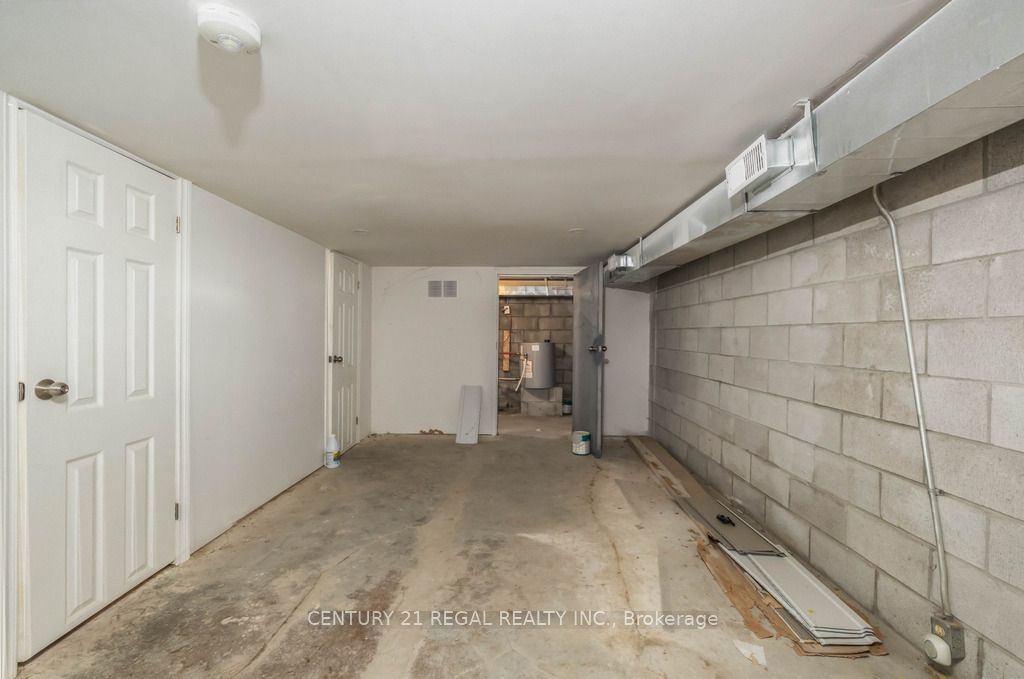 246 Spadina Avenue Property Photo 16