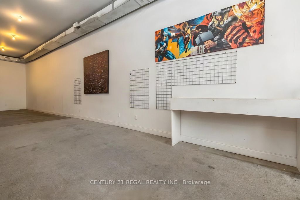 246 Spadina Avenue Property Photo 25