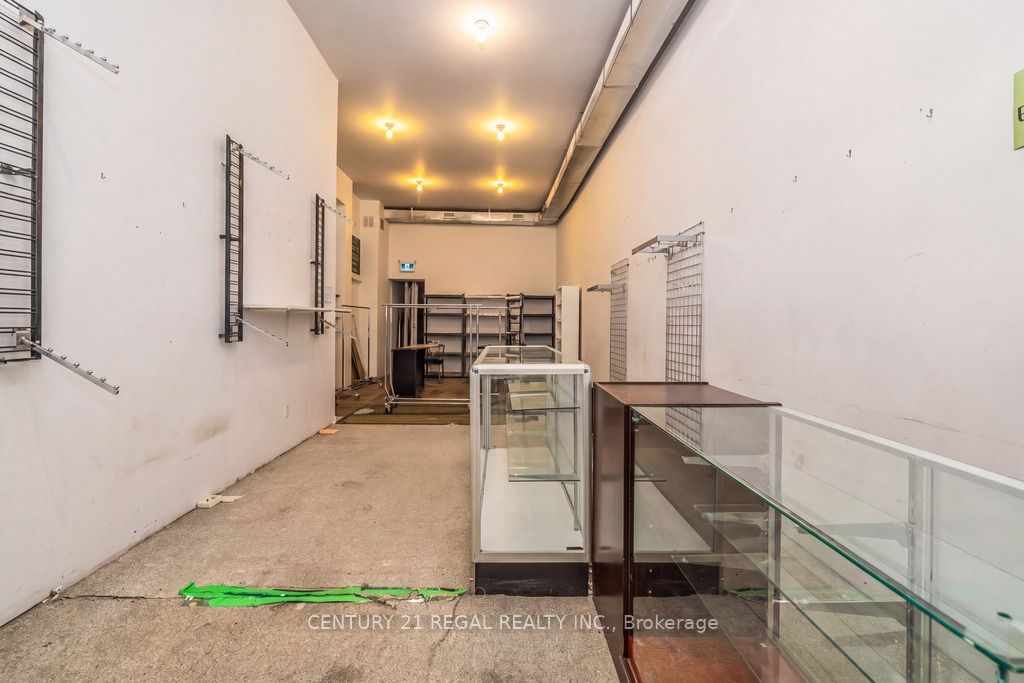 246 Spadina Avenue Property Photo 32