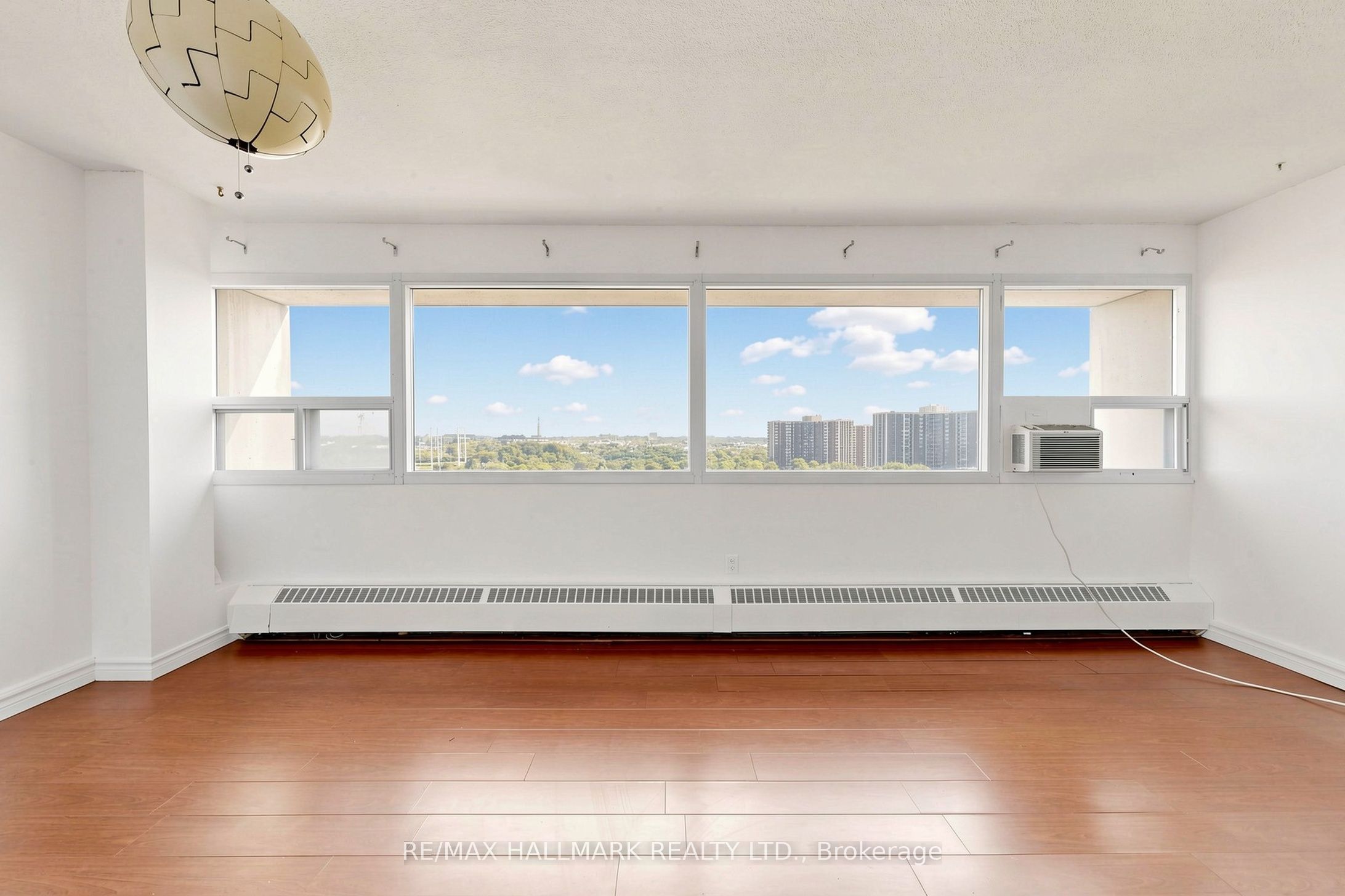 100 Leeward Glenway 1512 Property Photo 17