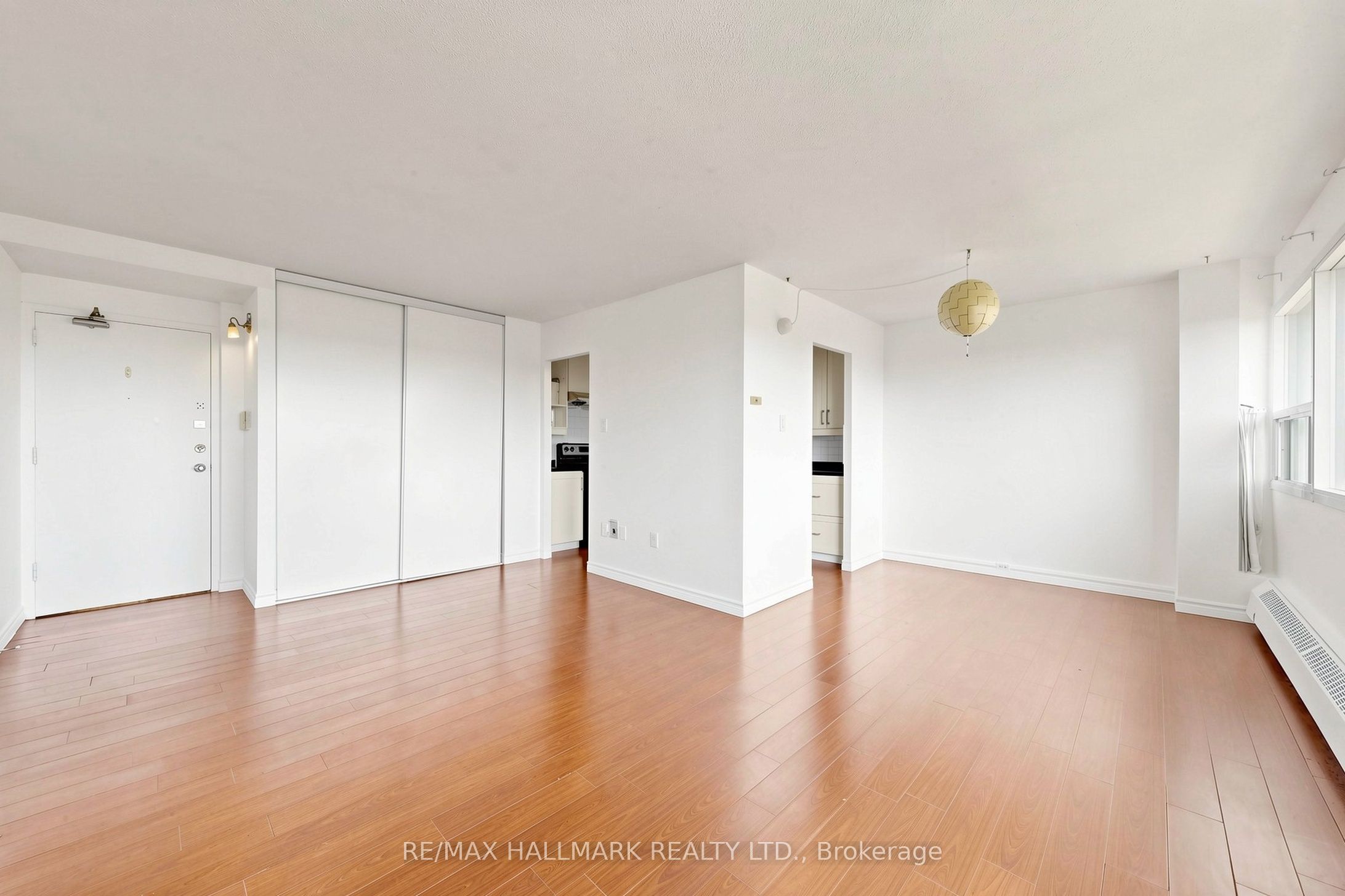 100 Leeward Glenway 1512 Property Photo 19