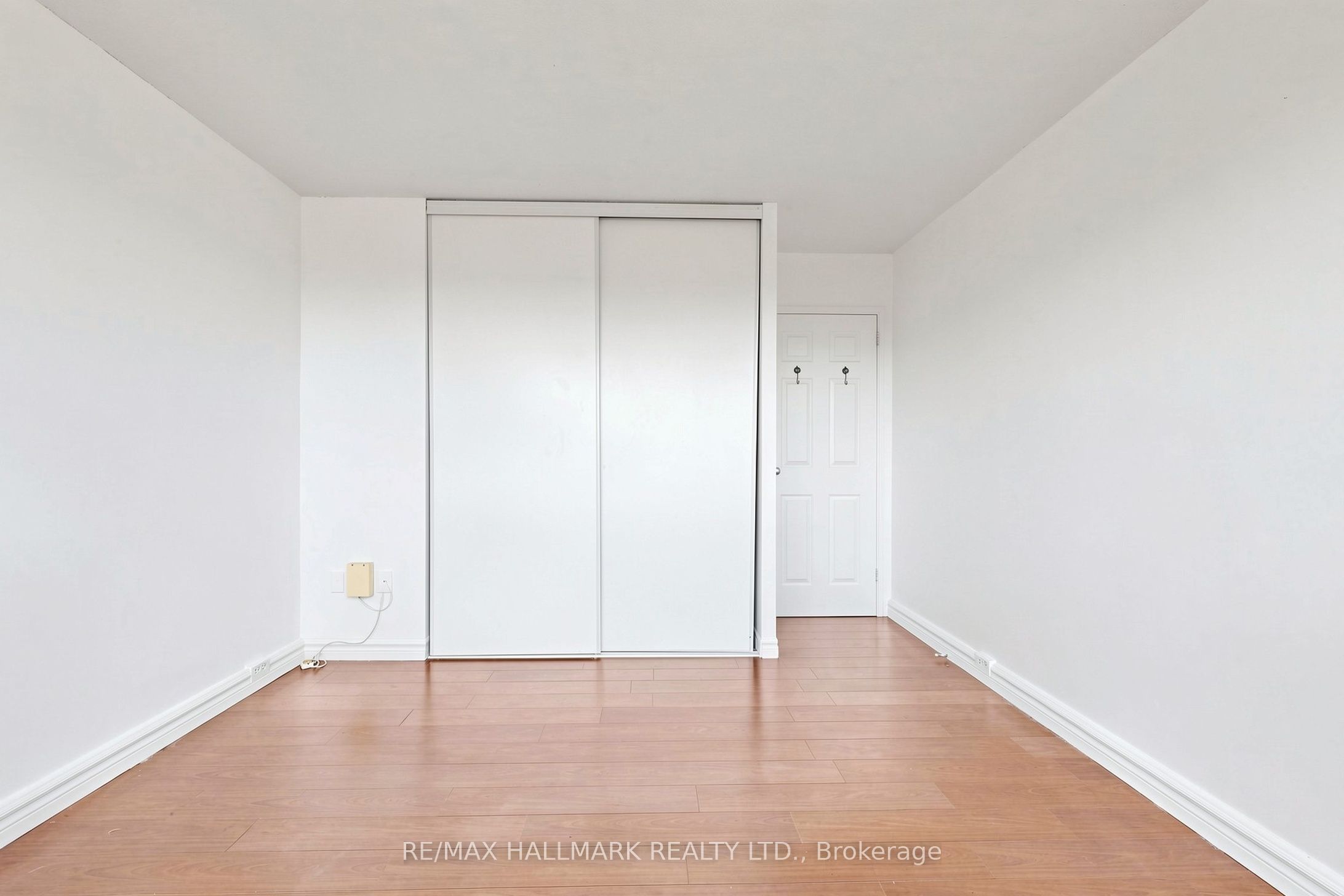 100 Leeward Glenway 1512 Property Photo 29