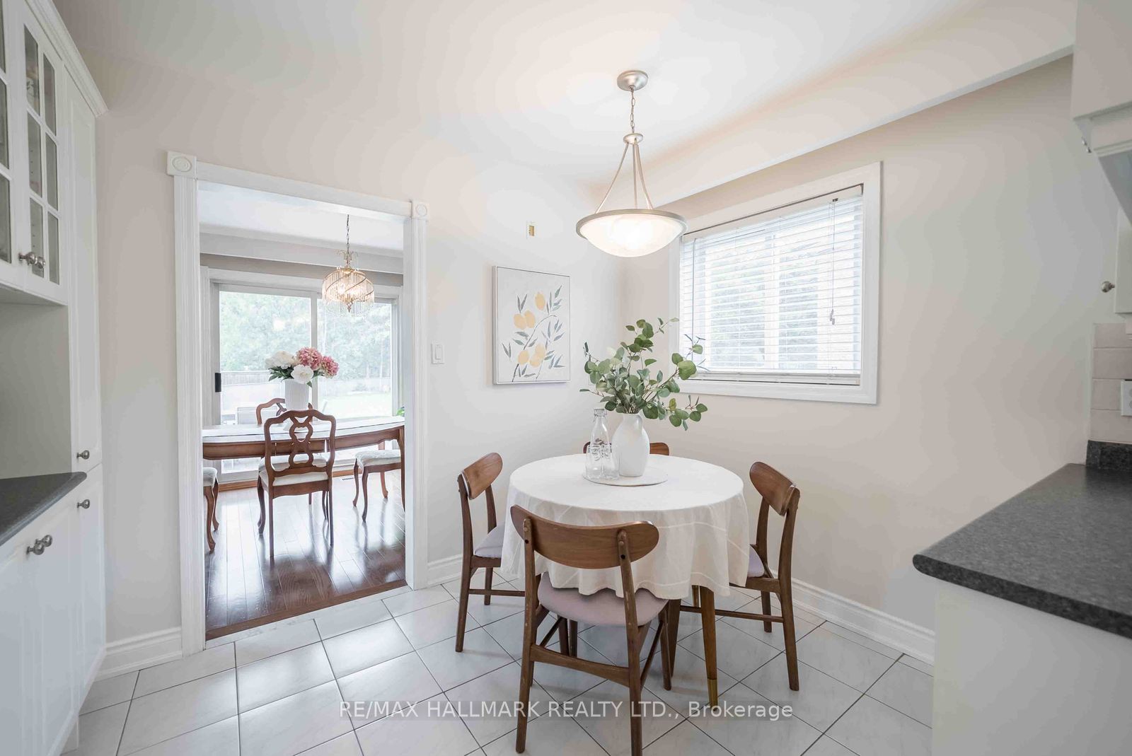 65 Baroness Crescent Property Photo 14