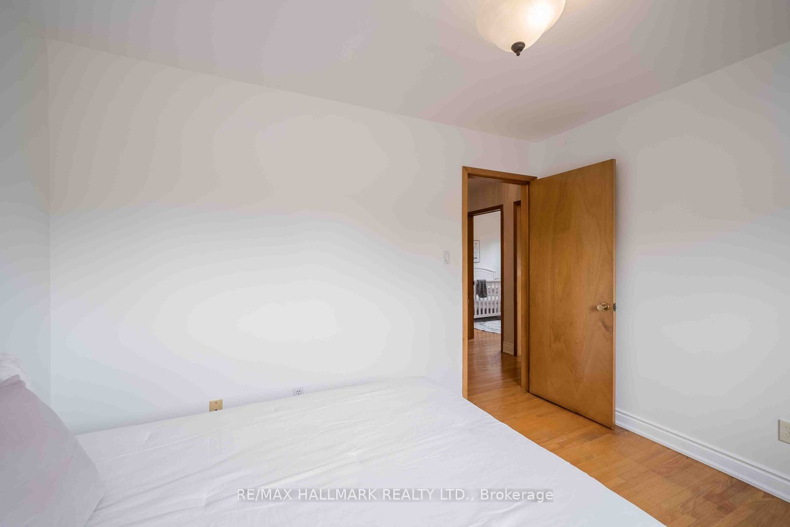 65 Baroness Crescent Property Photo 25