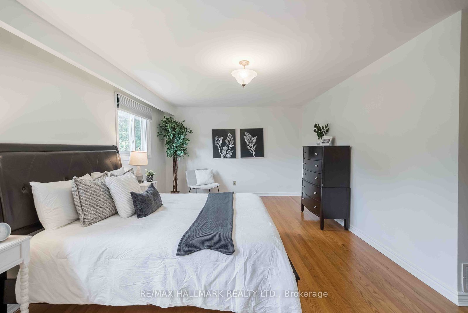 65 Baroness Crescent Property Photo 32