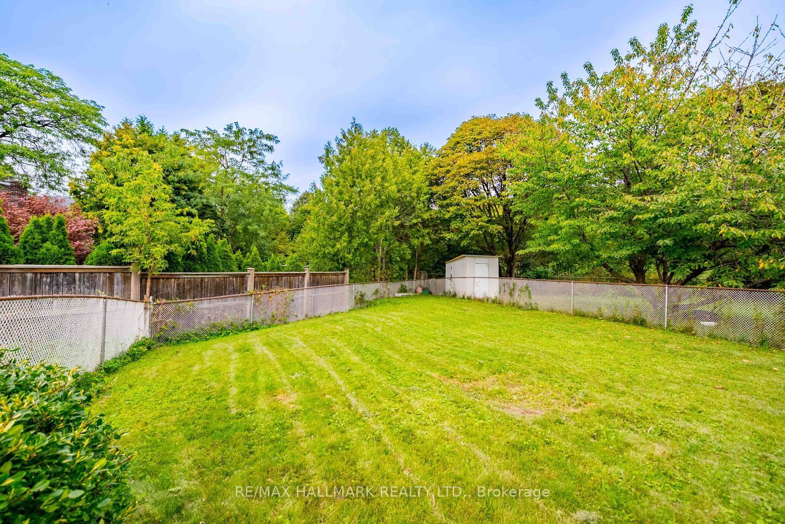 65 Baroness Crescent Property Photo 42