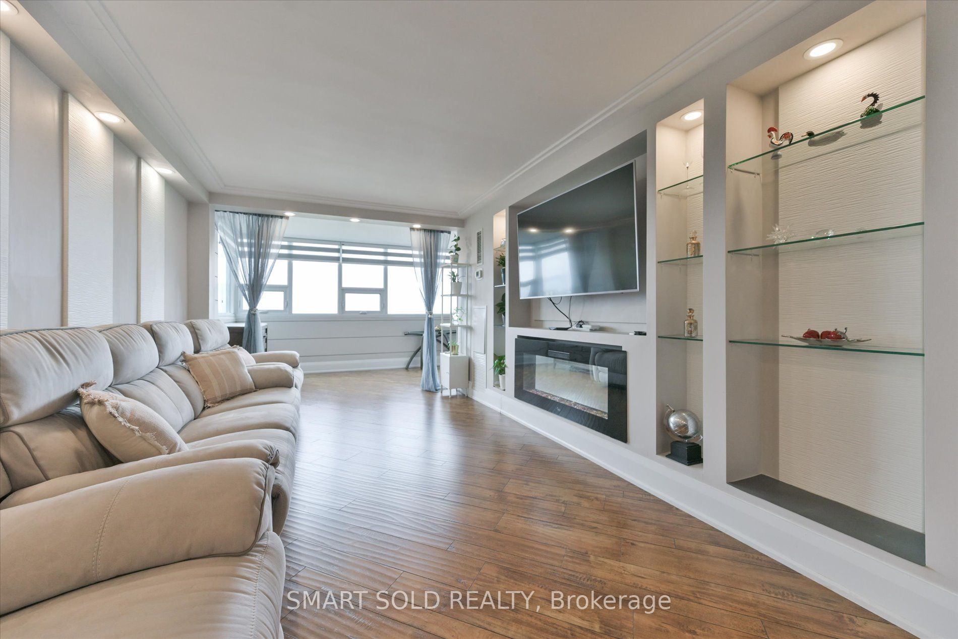 3303 Don Mills Road 3008 Property Photo 2