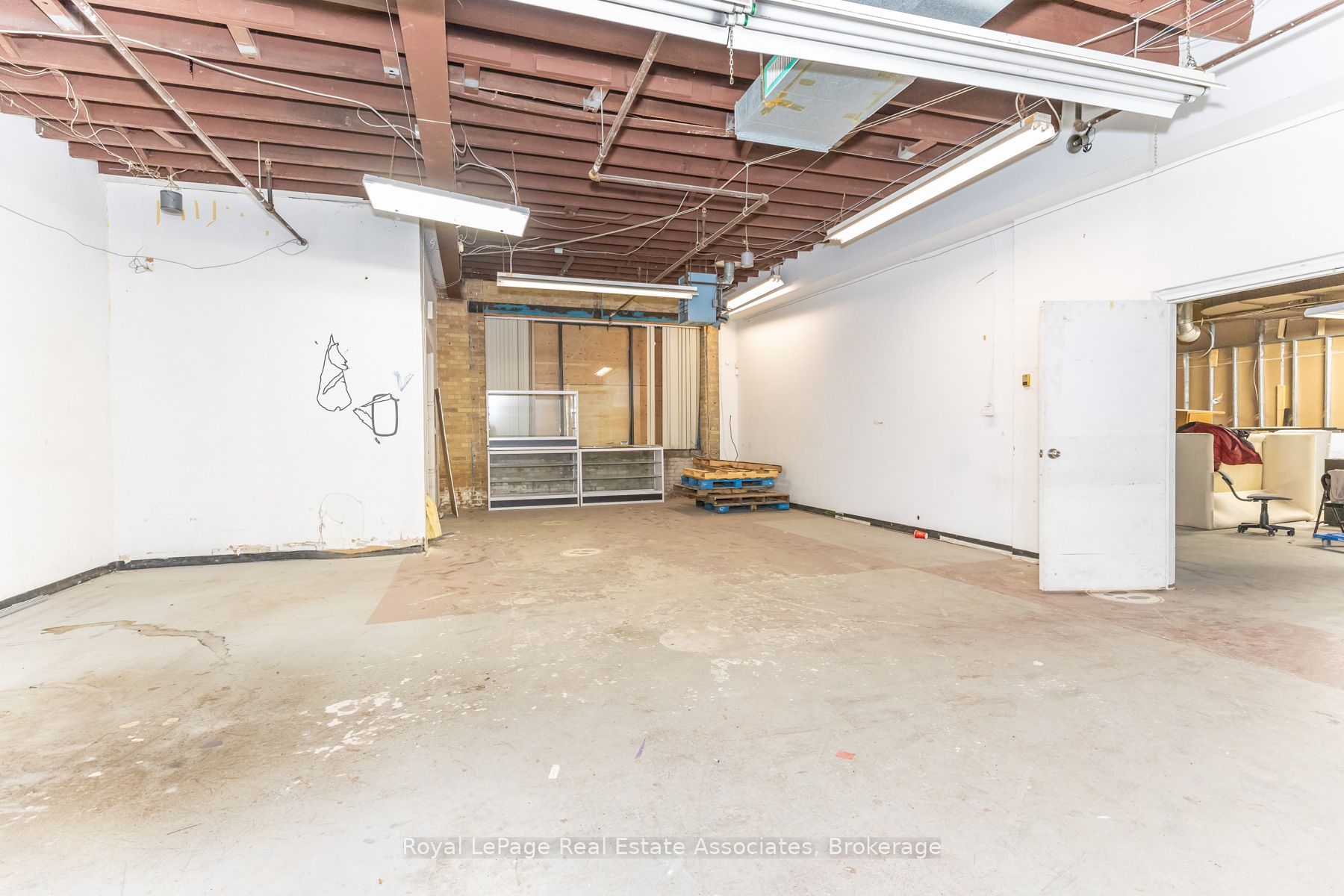 381 Richmond Street E Abu Property Photo 15