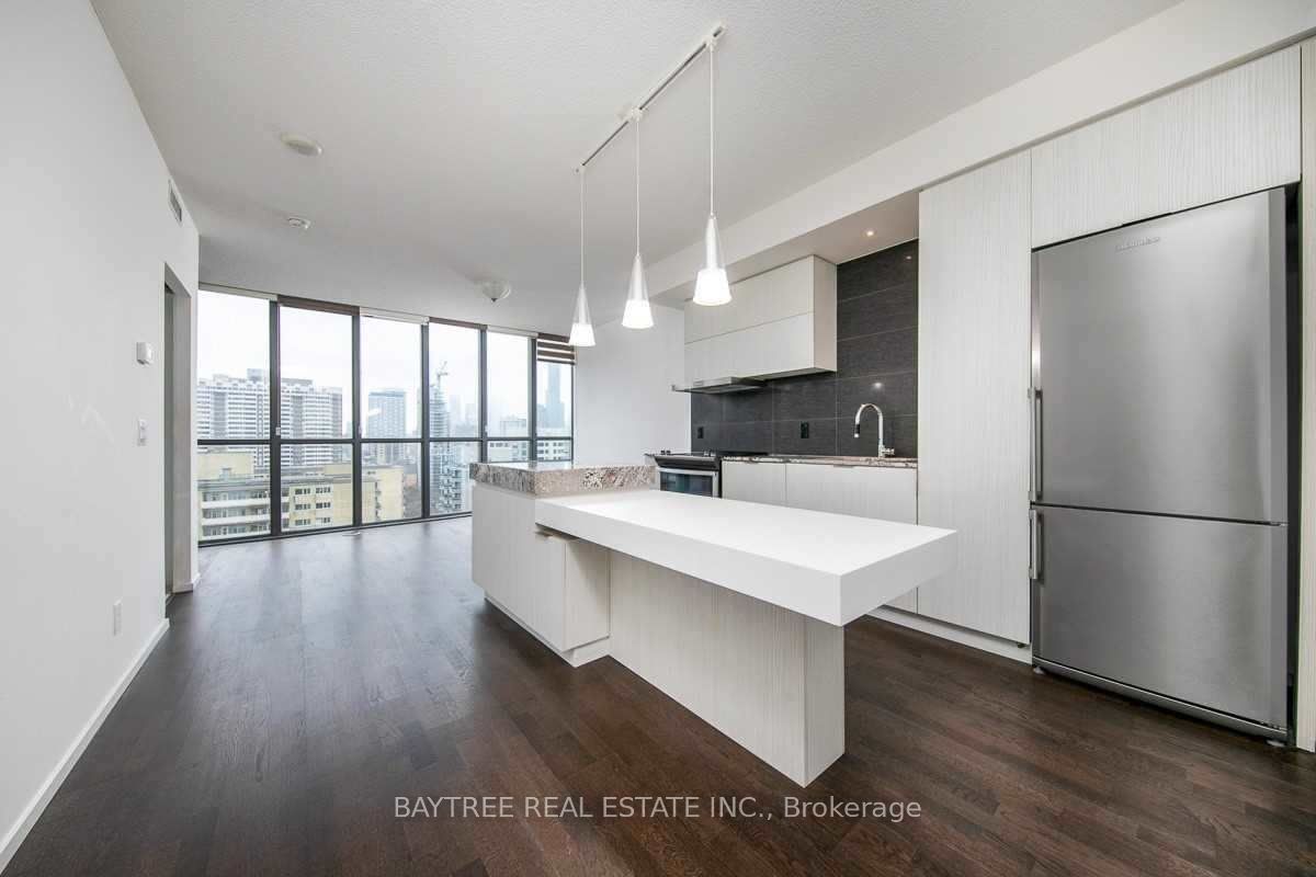 101 Charles Street E 2003 Property Photo 1