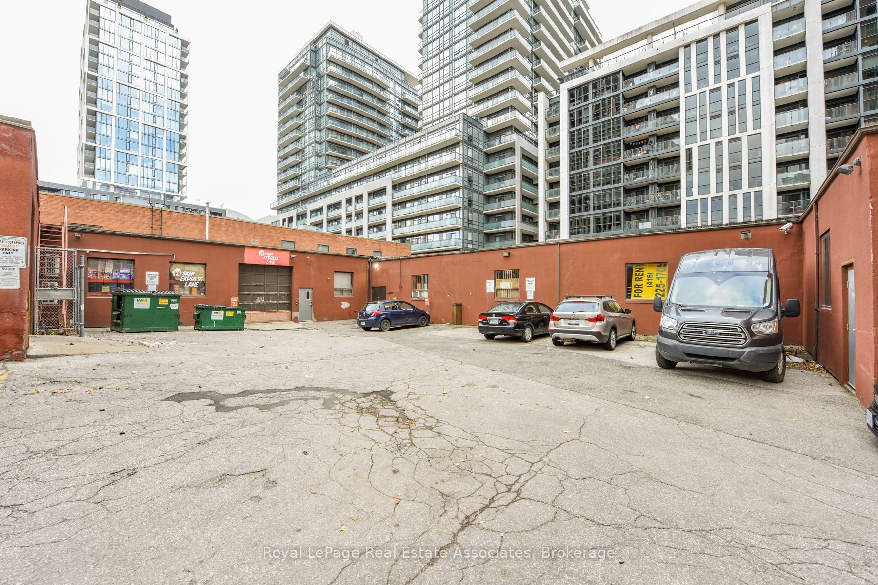 381 Richmond Street E C E D Property Photo 4