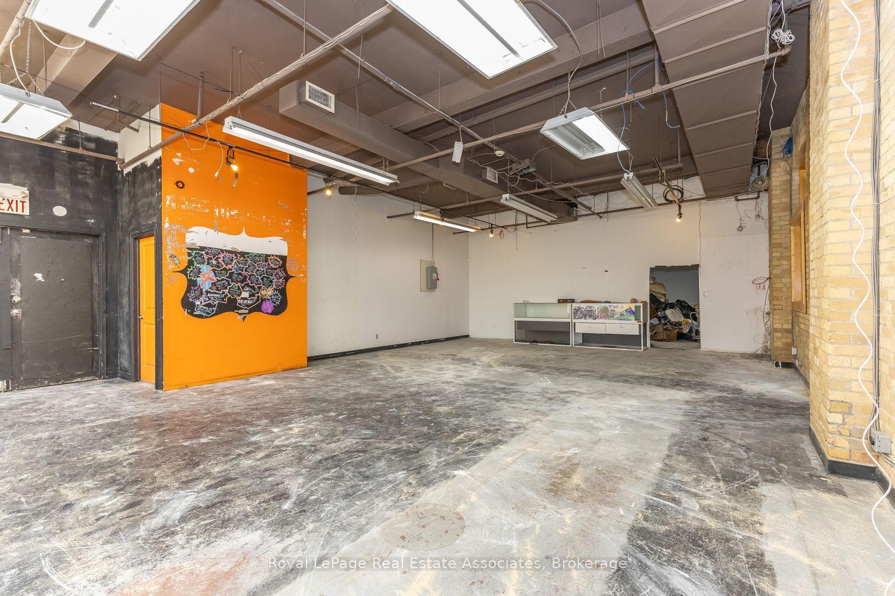 381 Richmond Street E A B C Property Photo 6