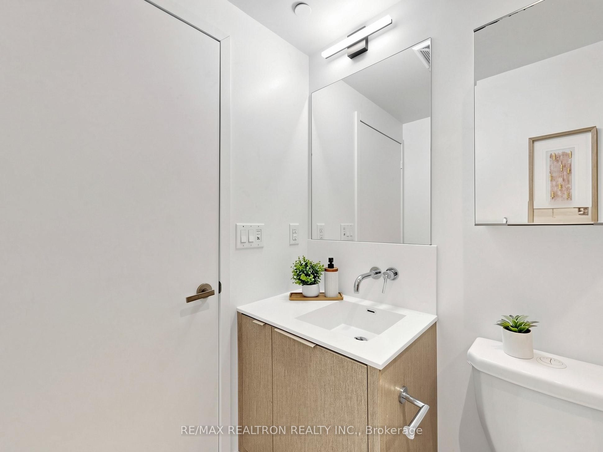 88 Harbour Street 1504 Property Photo 22