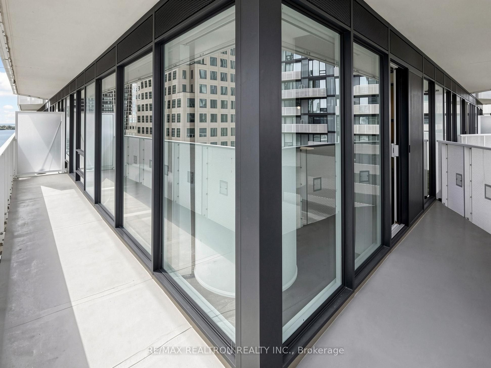 88 Harbour Street 1504 Property Photo 26