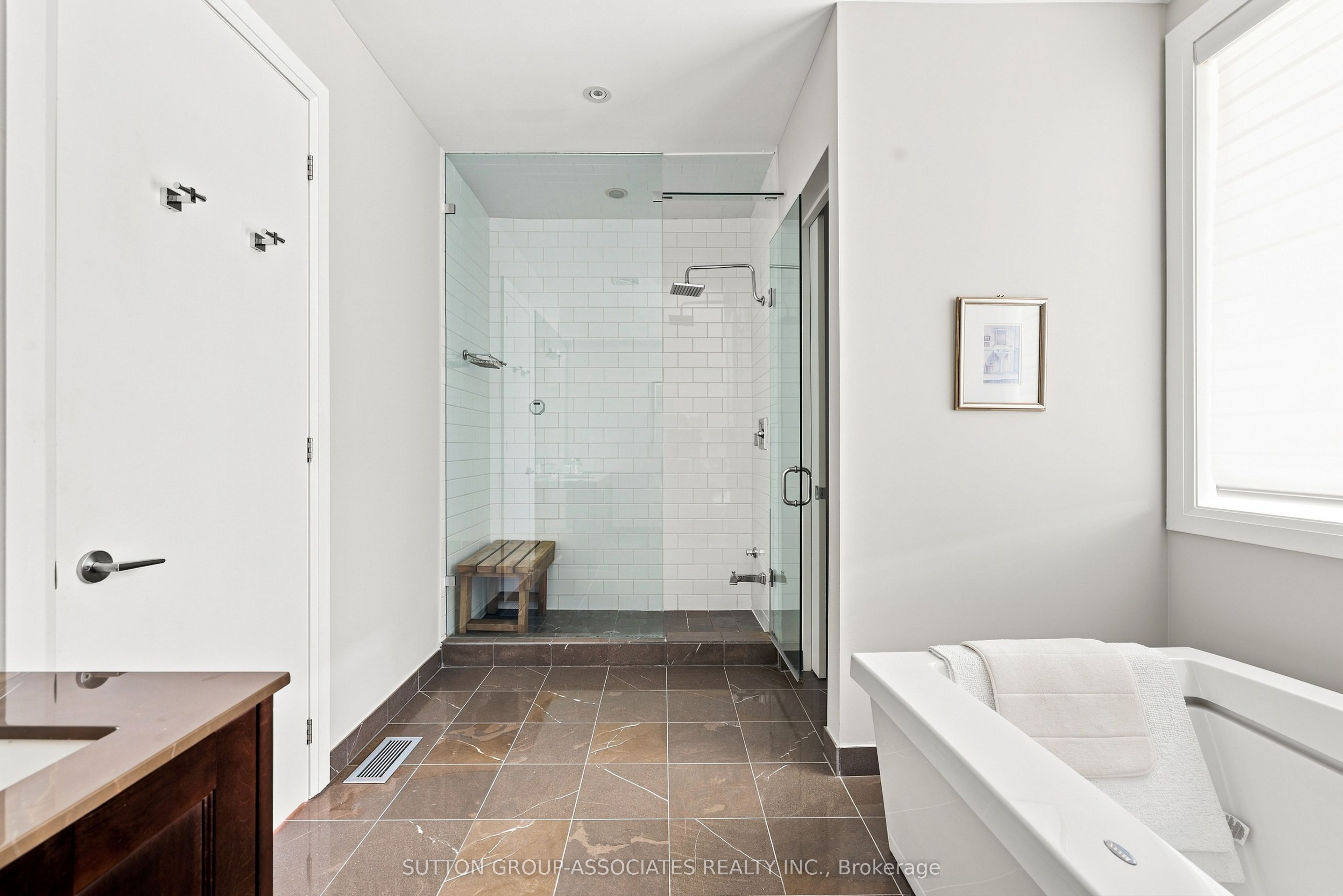 385 Brunswick Avenue Th9 Property Photo 29