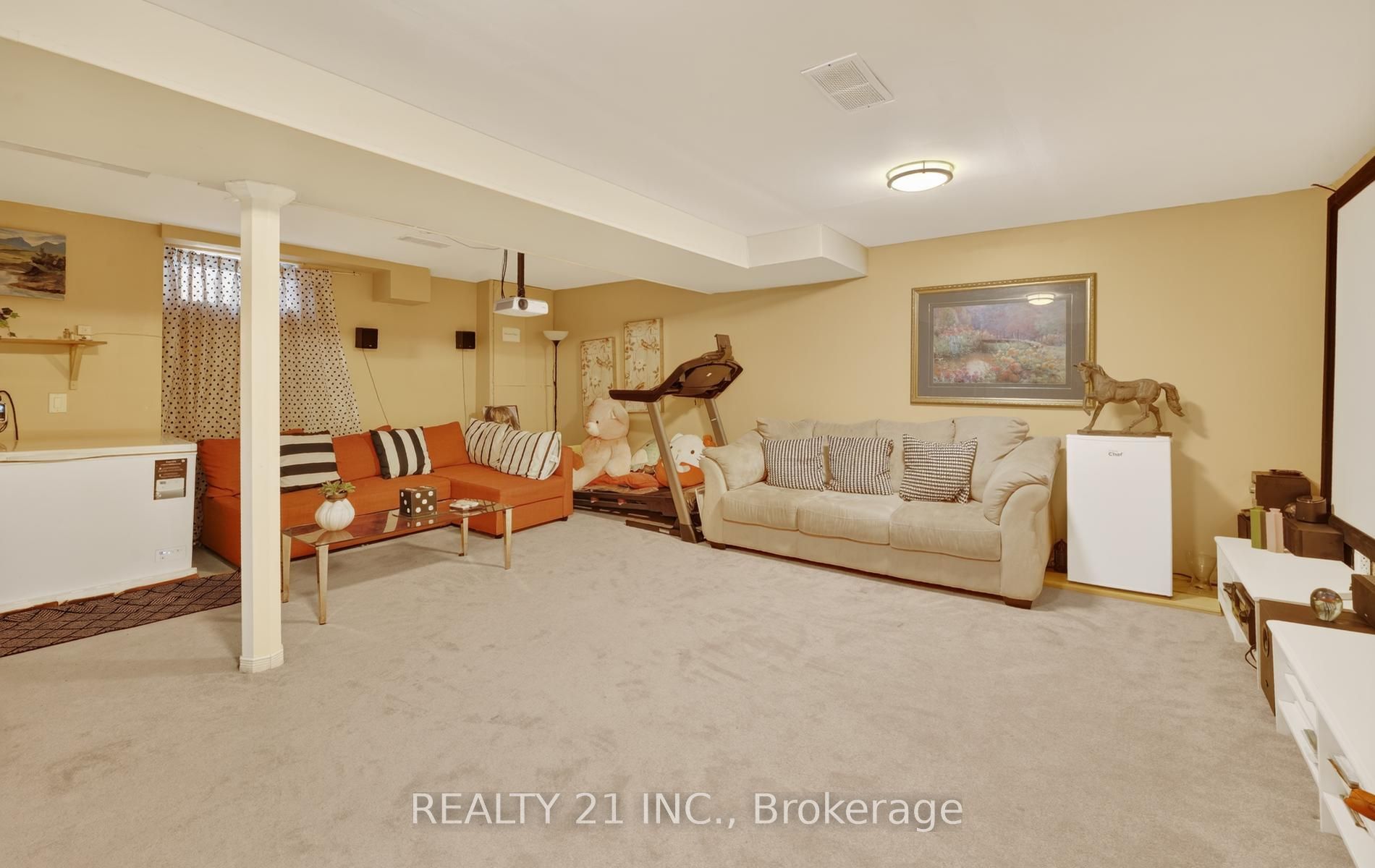16 Baltray Crescent Property Photo 18