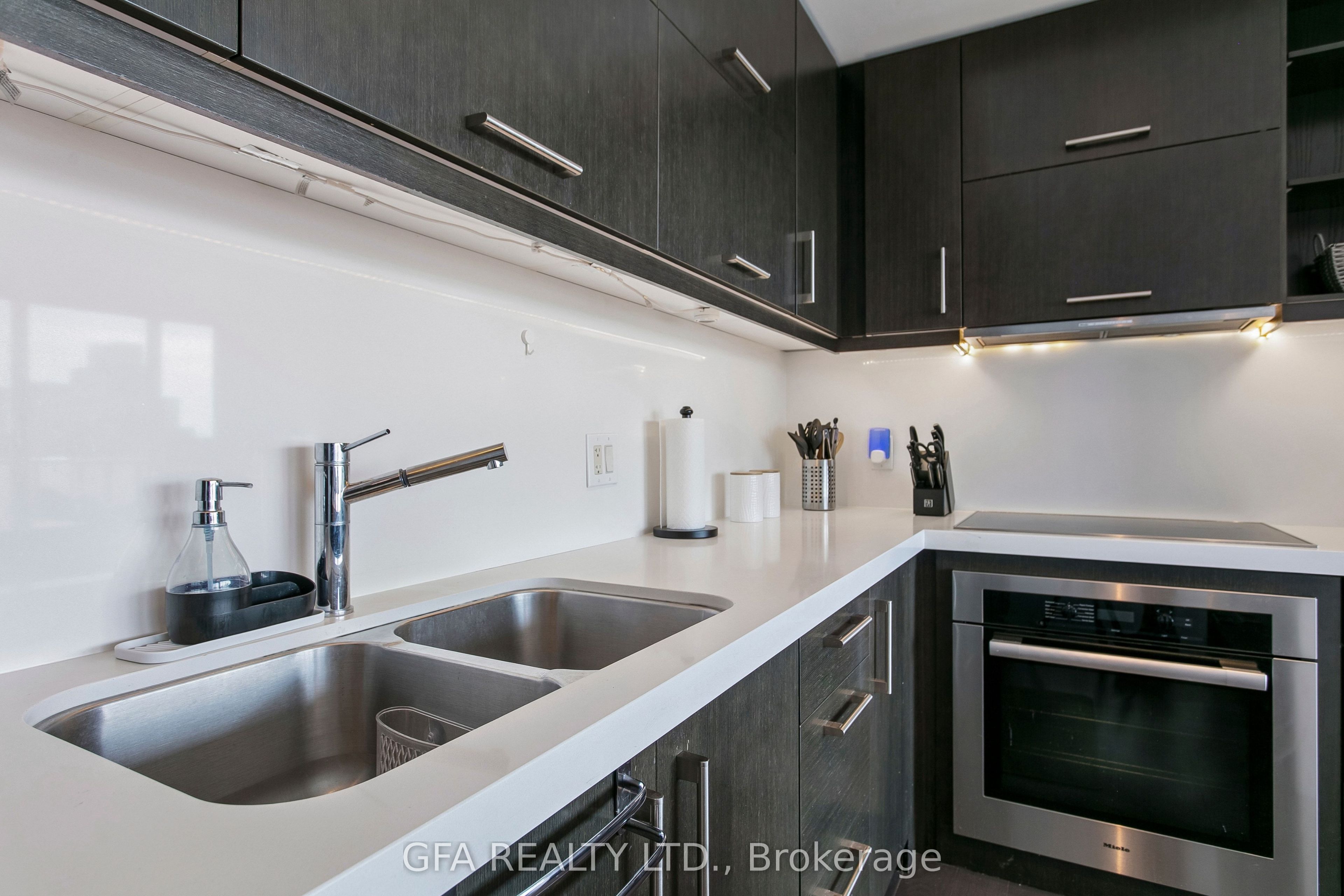 65 St. Mary Street 3701 Property Photo 28