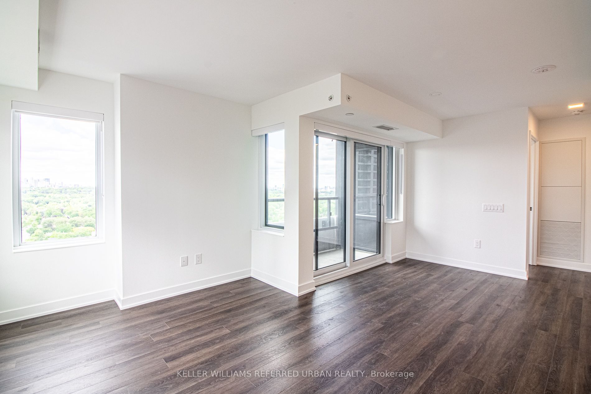 609 Sherbourne Street 2104 Property Photo 20