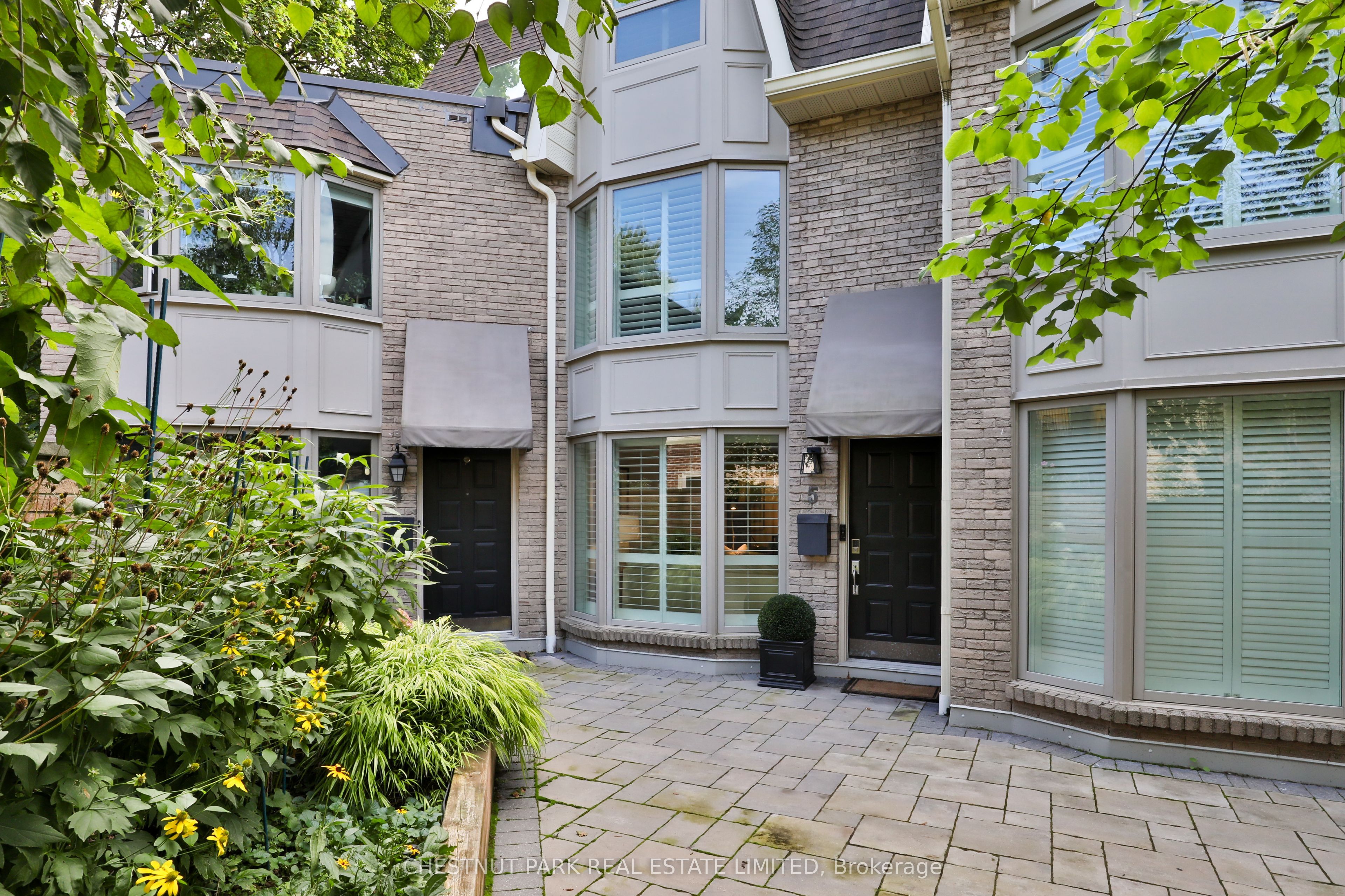95 Summerhill Avenue TH 5