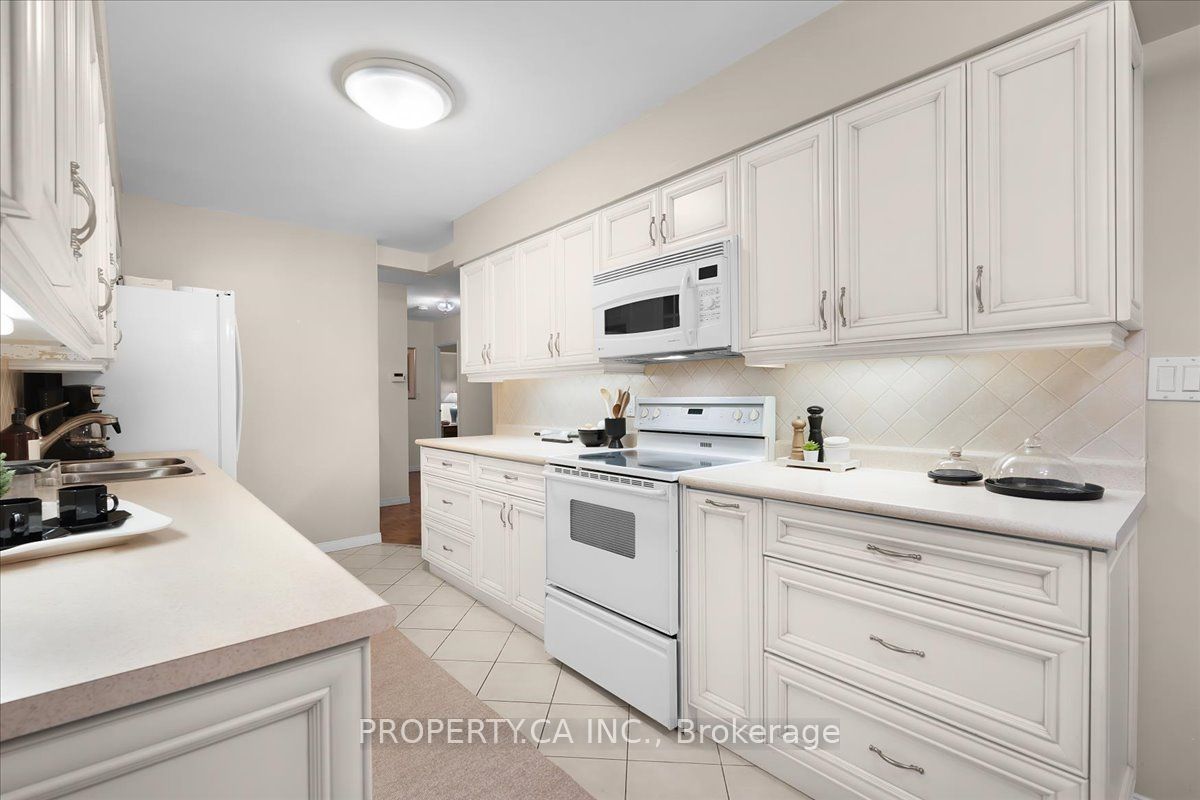 260 Heath Street W 503 Property Photo 12
