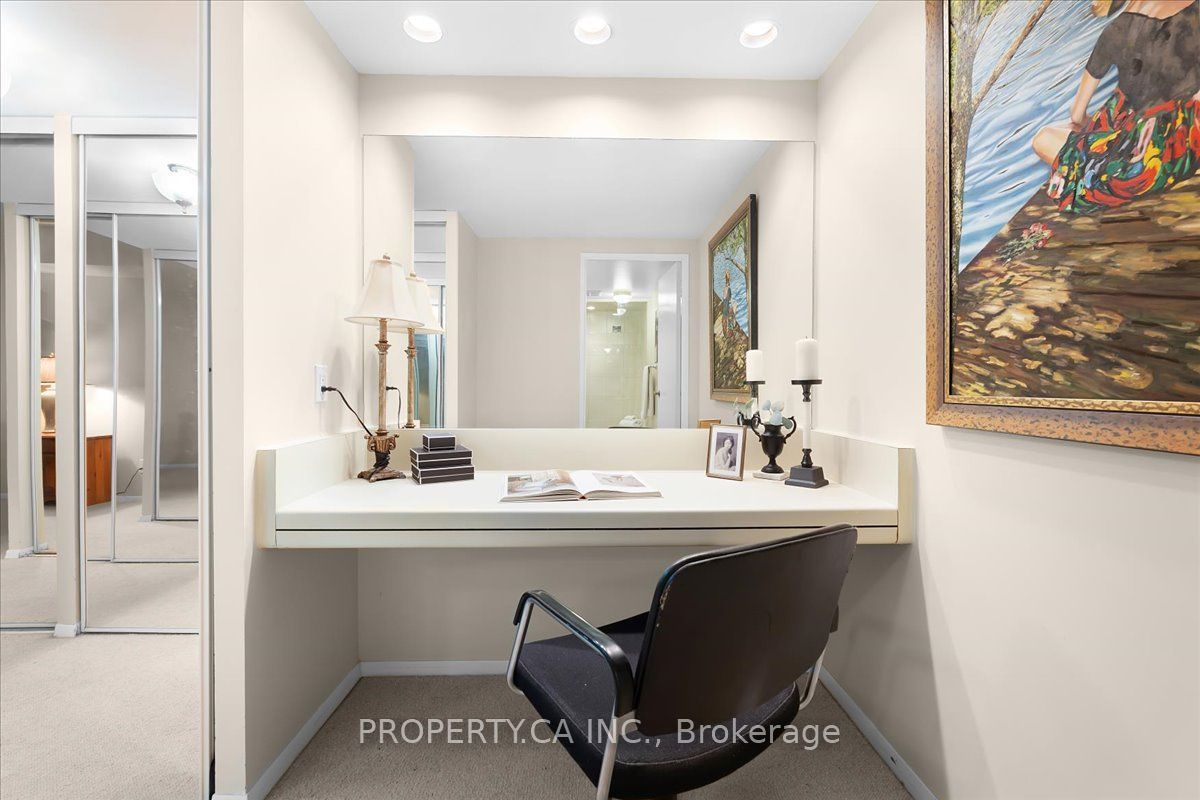 260 Heath Street W 503 Property Photo 18