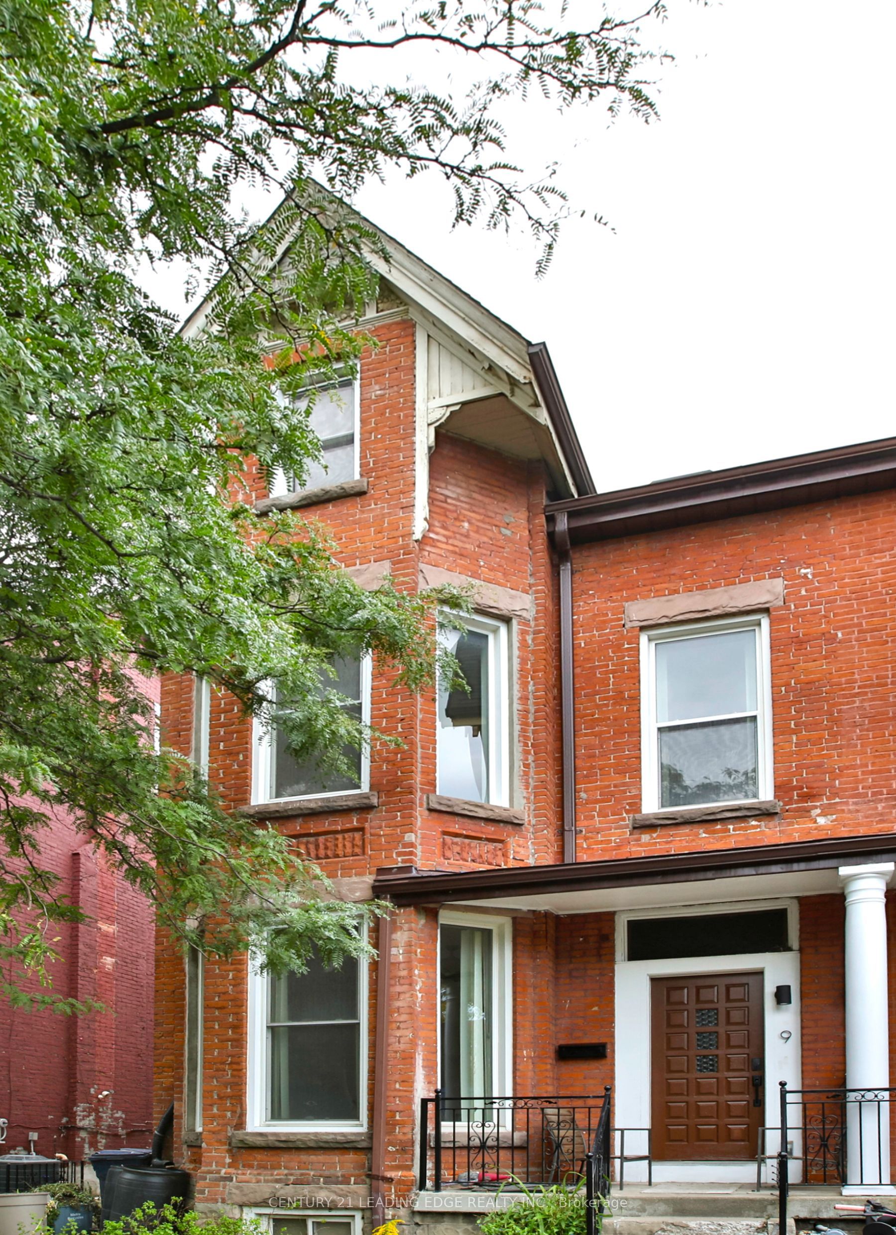 9 Borden Street Property Photo 1