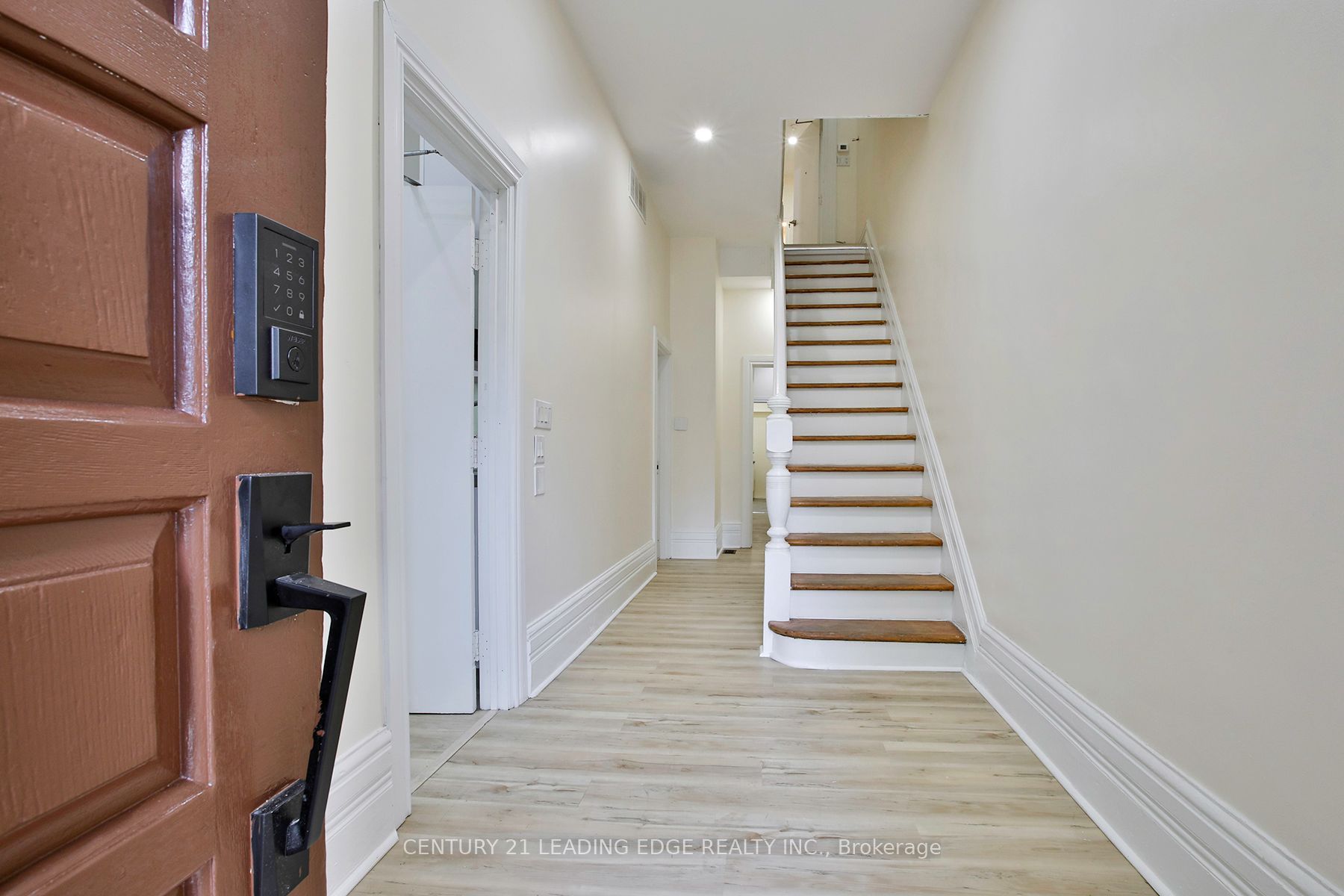 9 Borden Street Property Photo 2