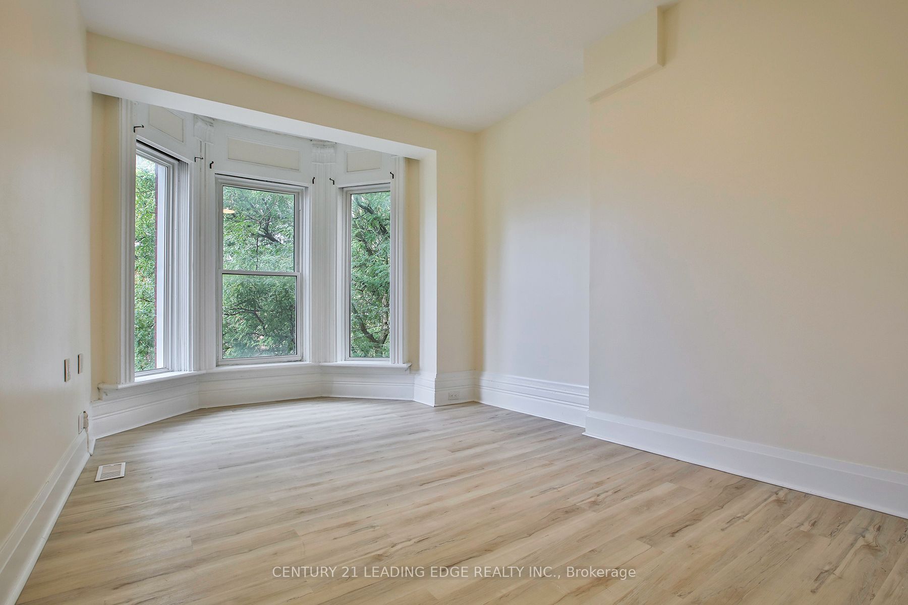 9 Borden Street Property Photo 31