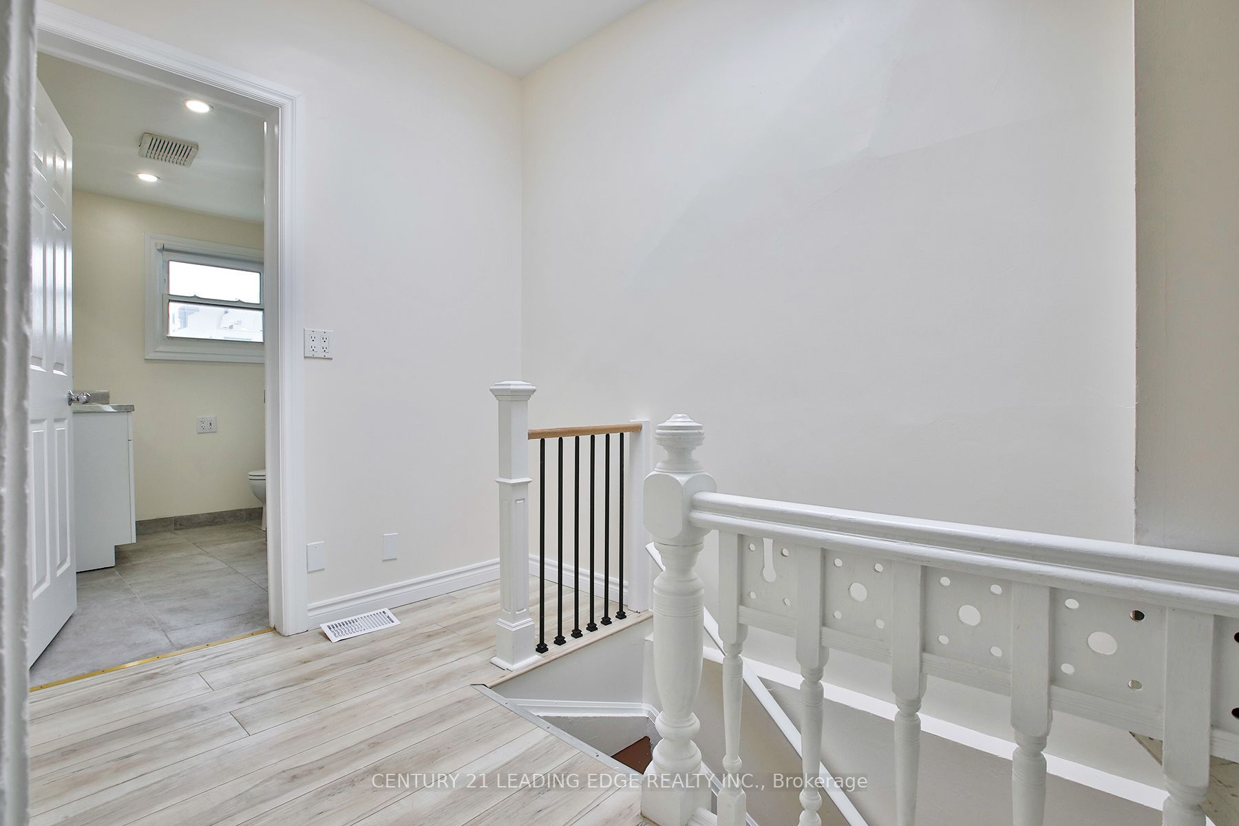 9 Borden Street Property Photo 35