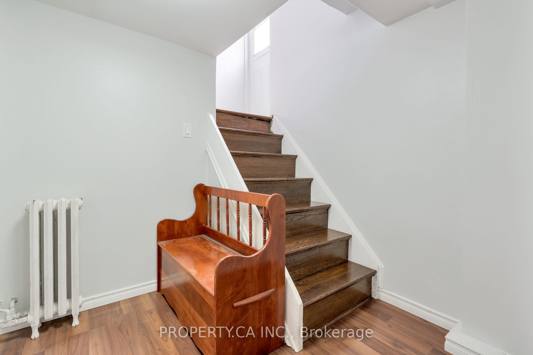 573 Northcliffe Boulevard Property Photo 18
