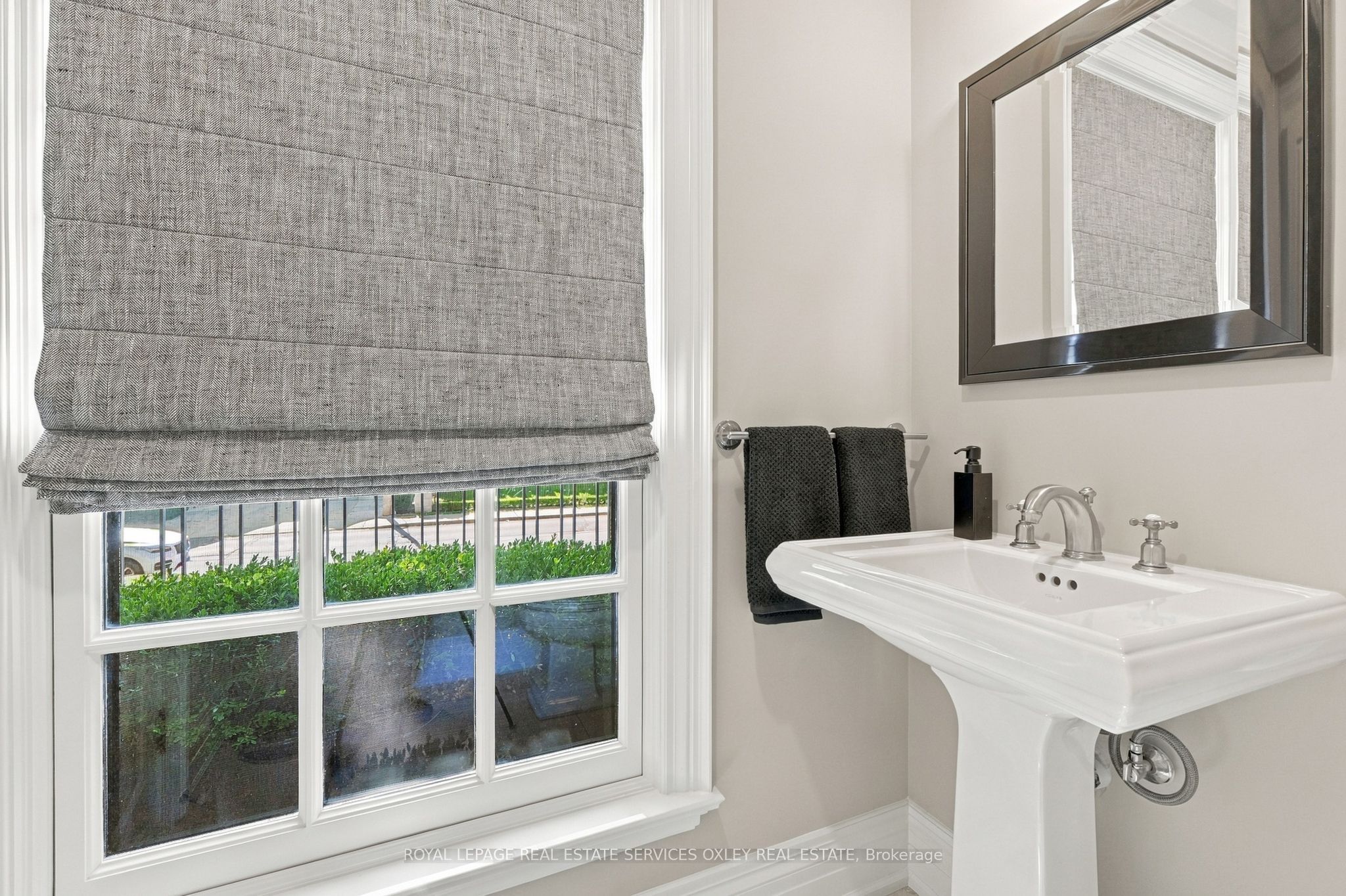 266 Lonsdale Road Property Photo 3