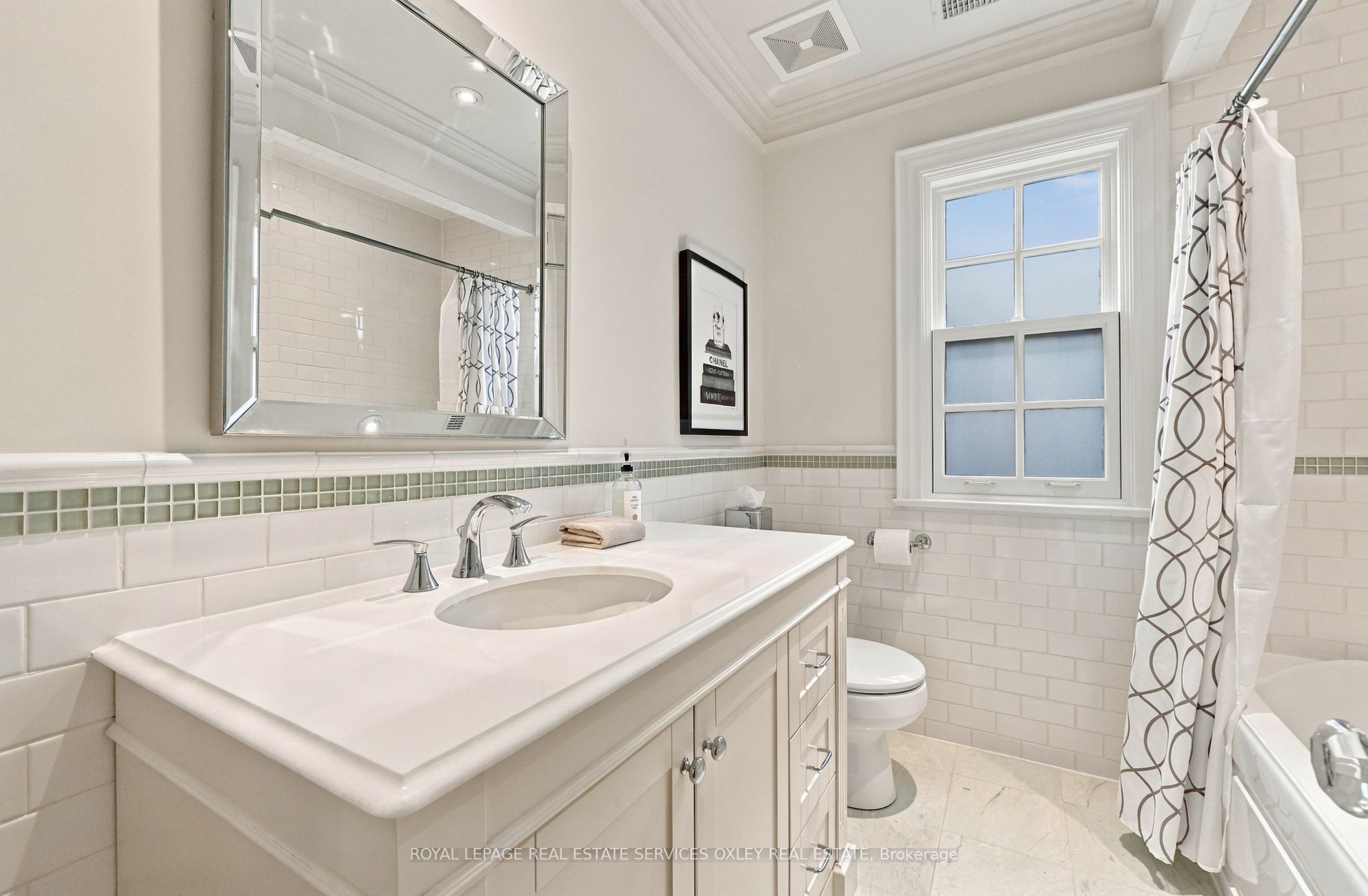 266 Lonsdale Road Property Photo 16