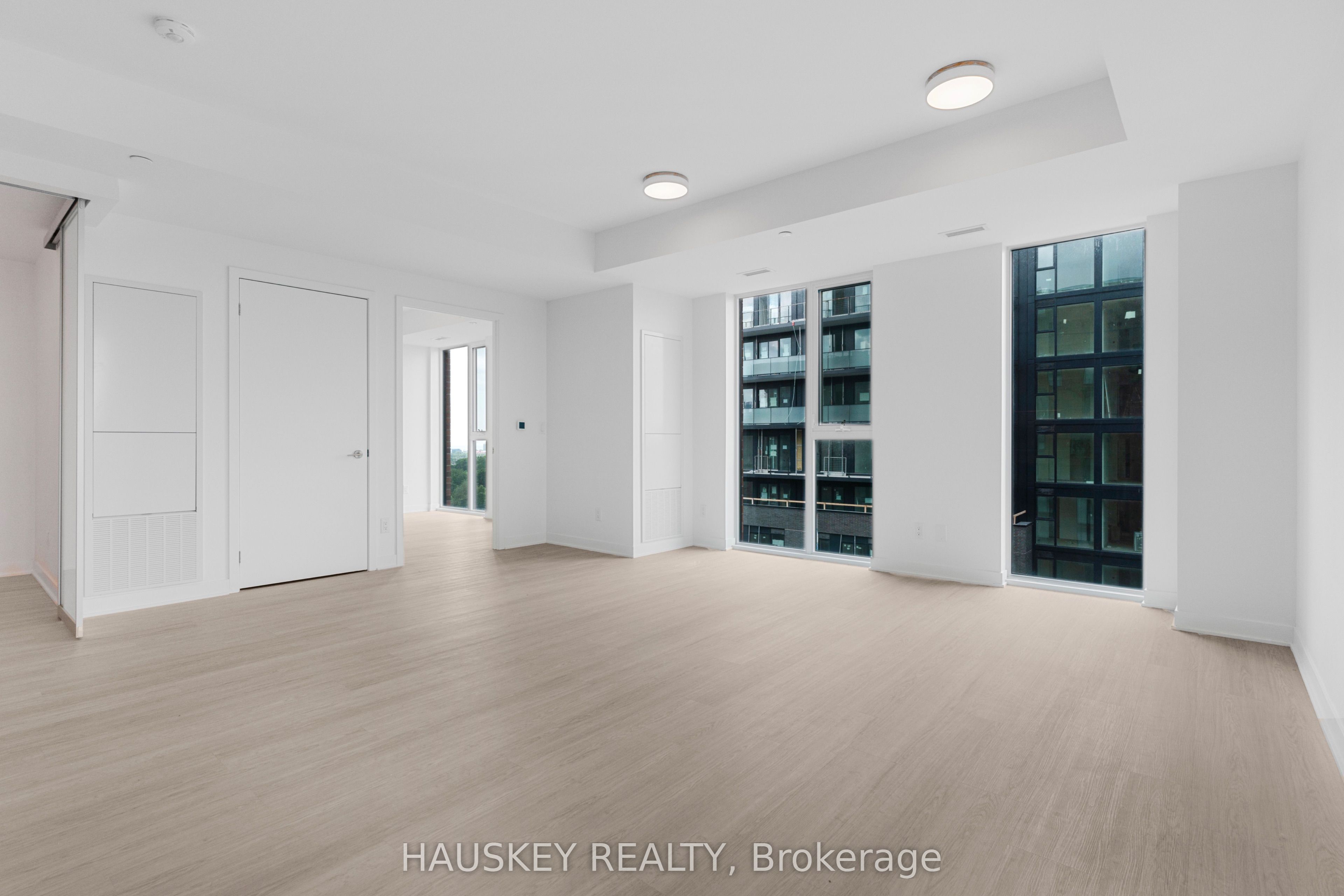 185 Alberta Avenue 1001 Property Photo 6
