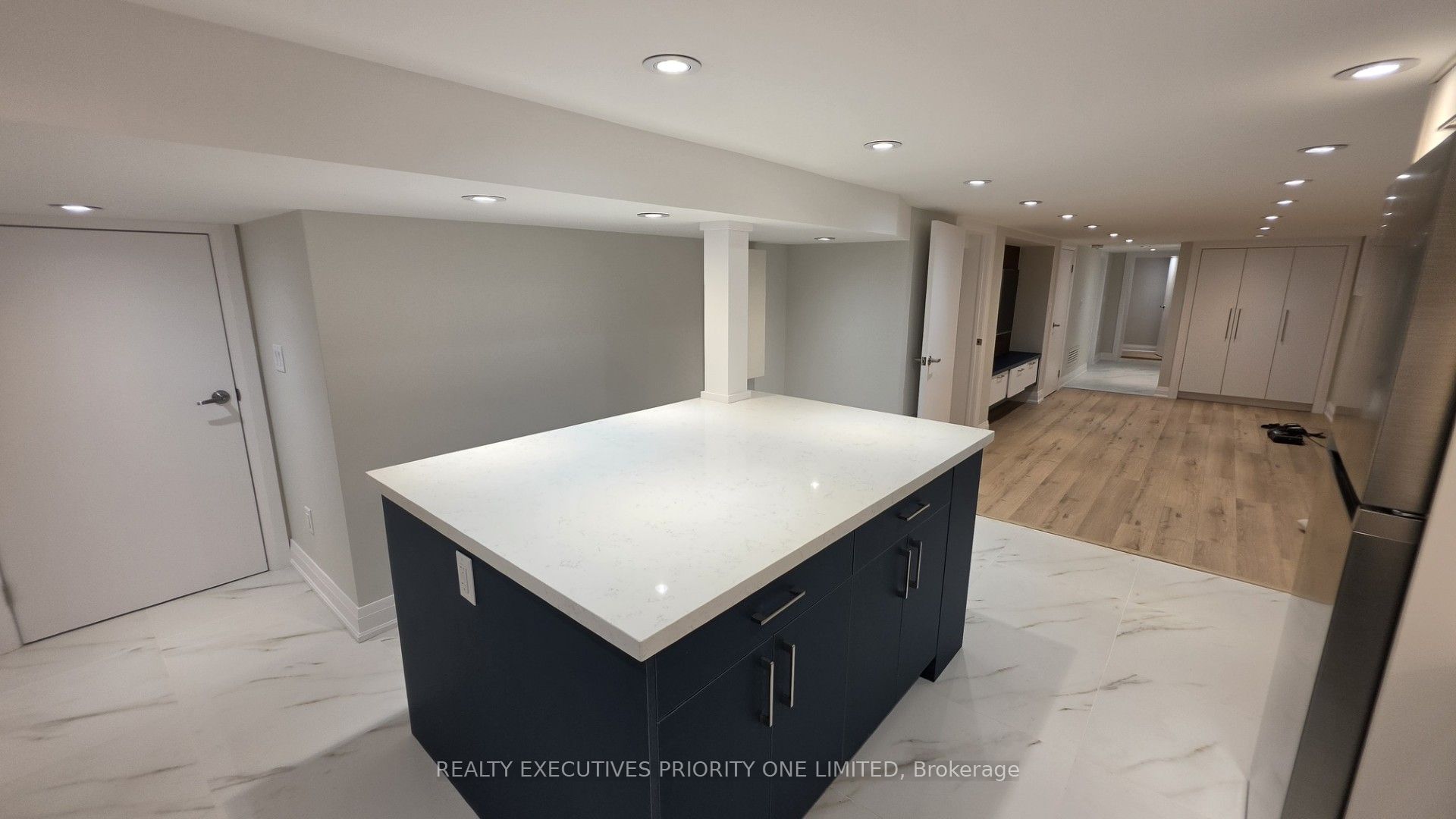 10 Lascelles Boulevard Basement Property Photo 9