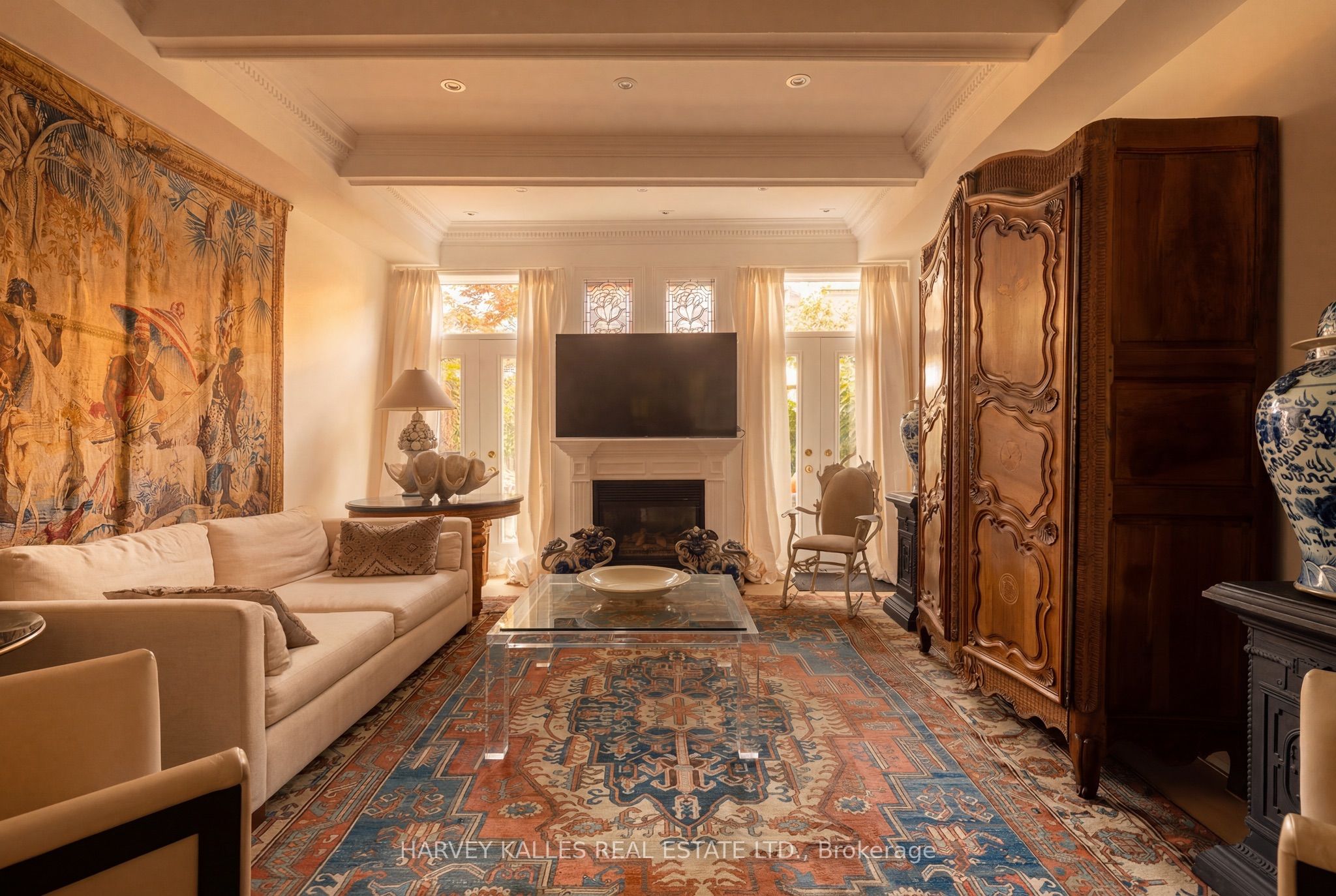 260 Russell Hill Road 21