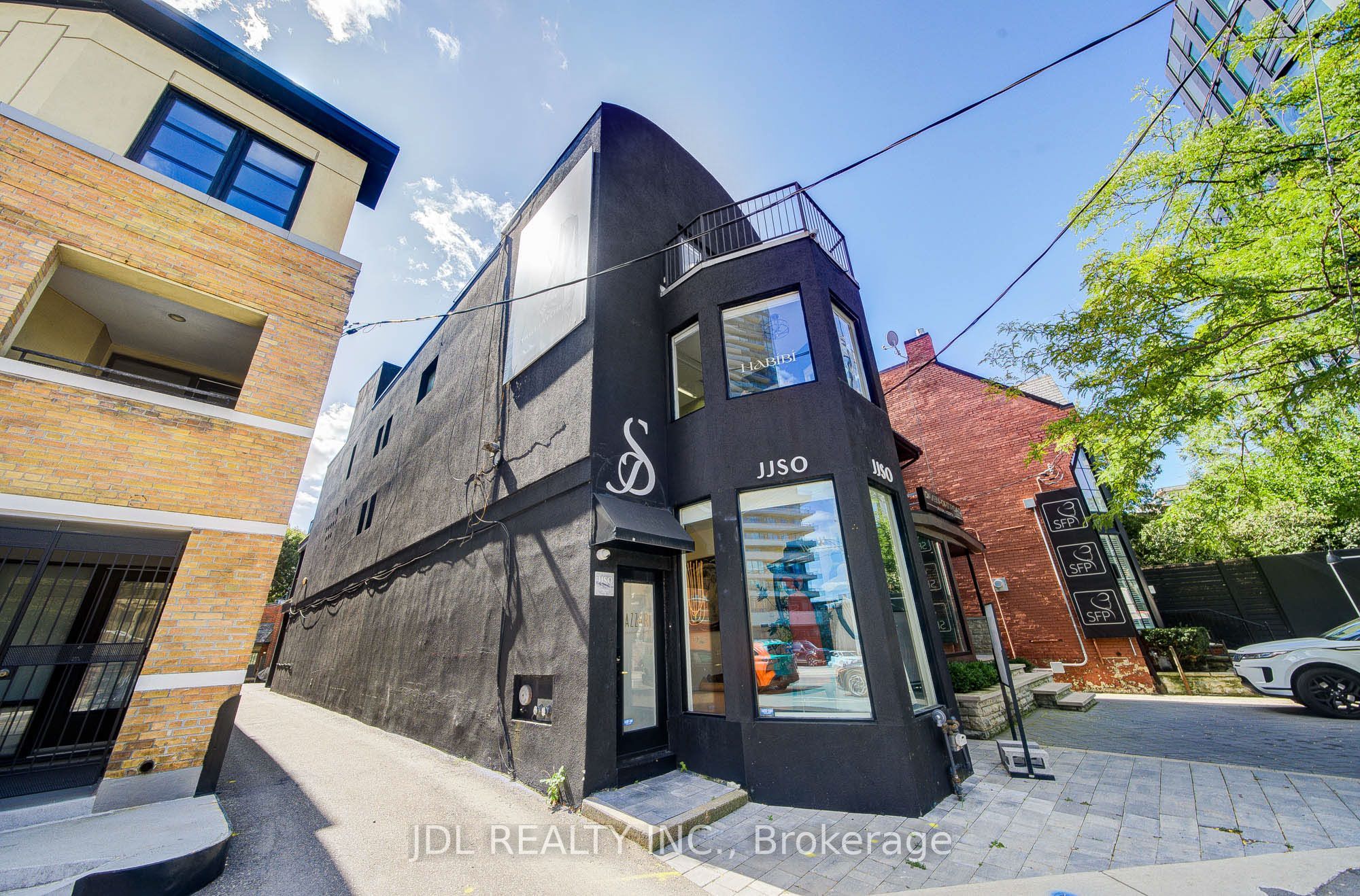 301 Davenport Road Property Photo 1