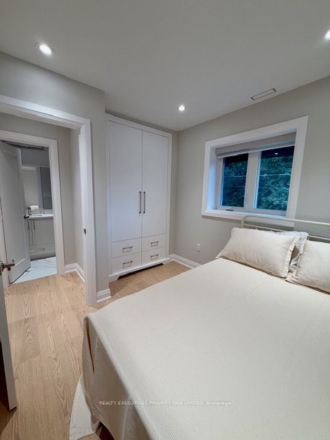 10 Lascelles Boulevard 2nd Floor Property Photo 19