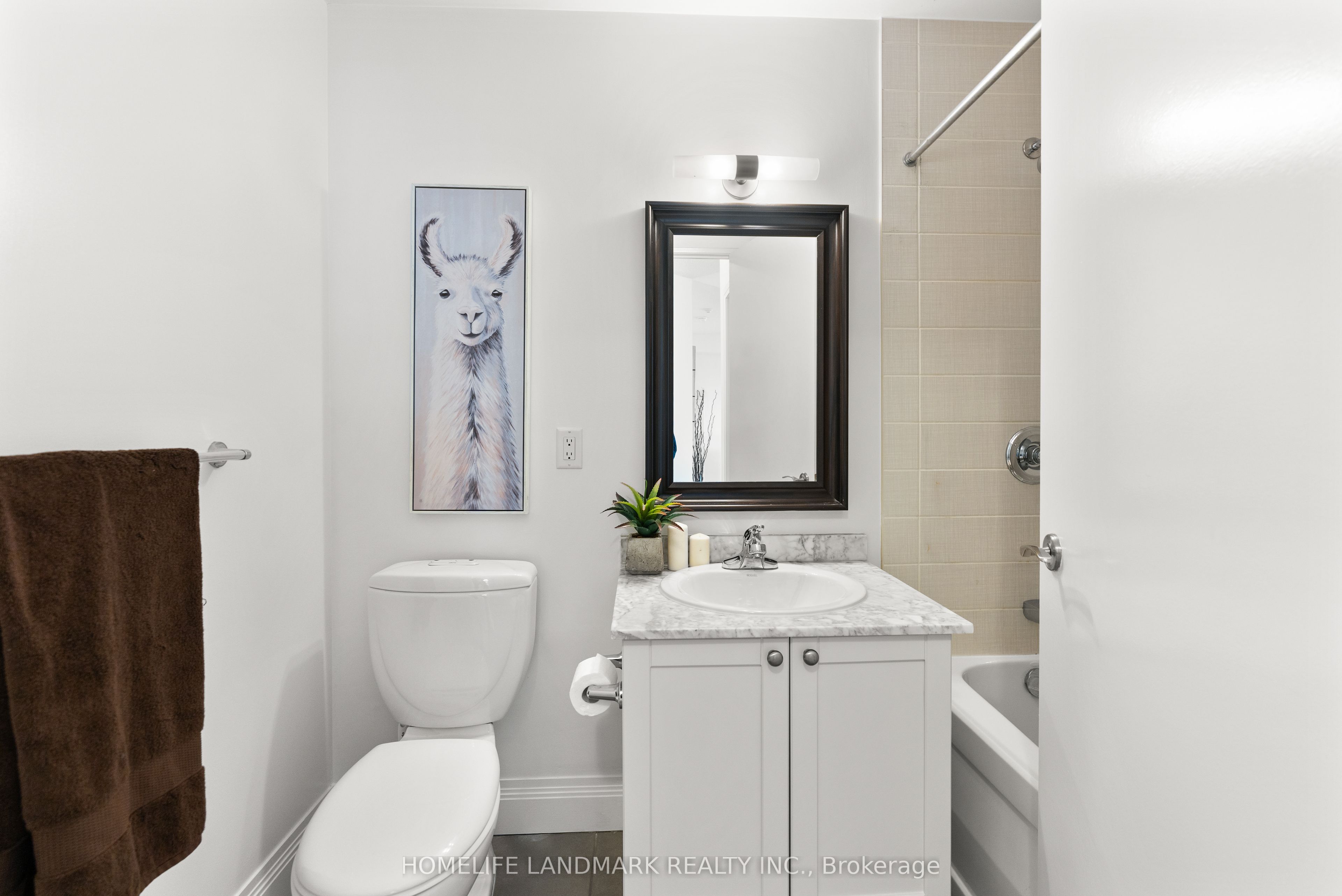2191 Yonge Street 4508 Property Photo 5