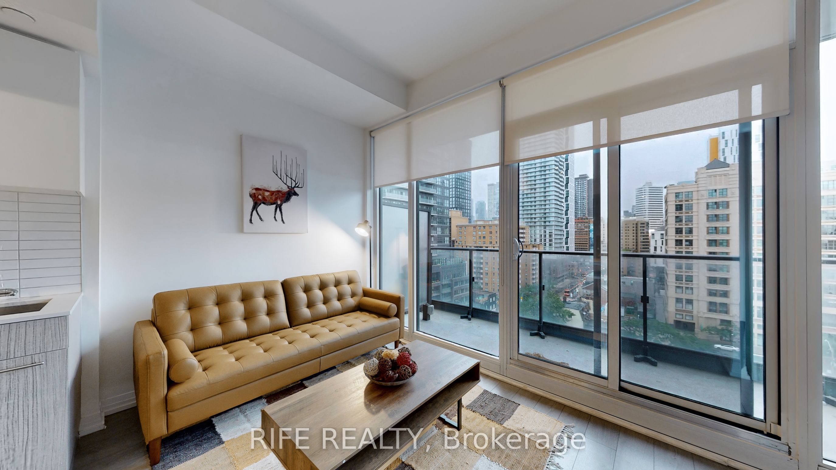 251 Jarvis Street 830 Property Photo 1