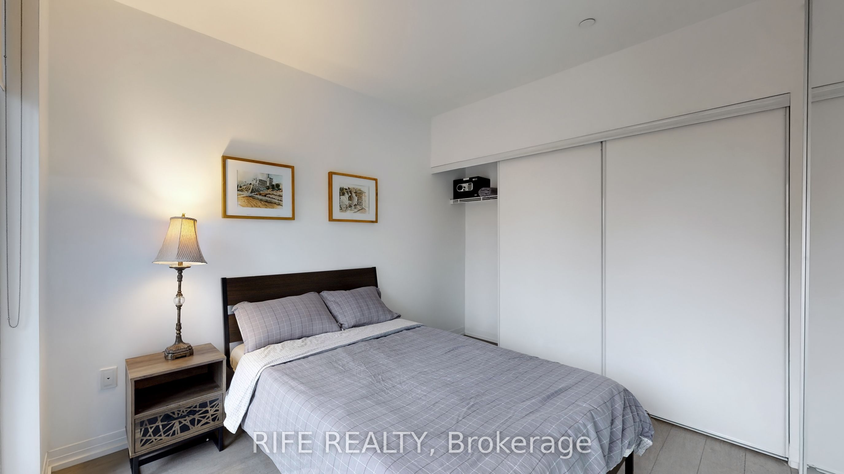 251 Jarvis Street 830 Property Photo 17