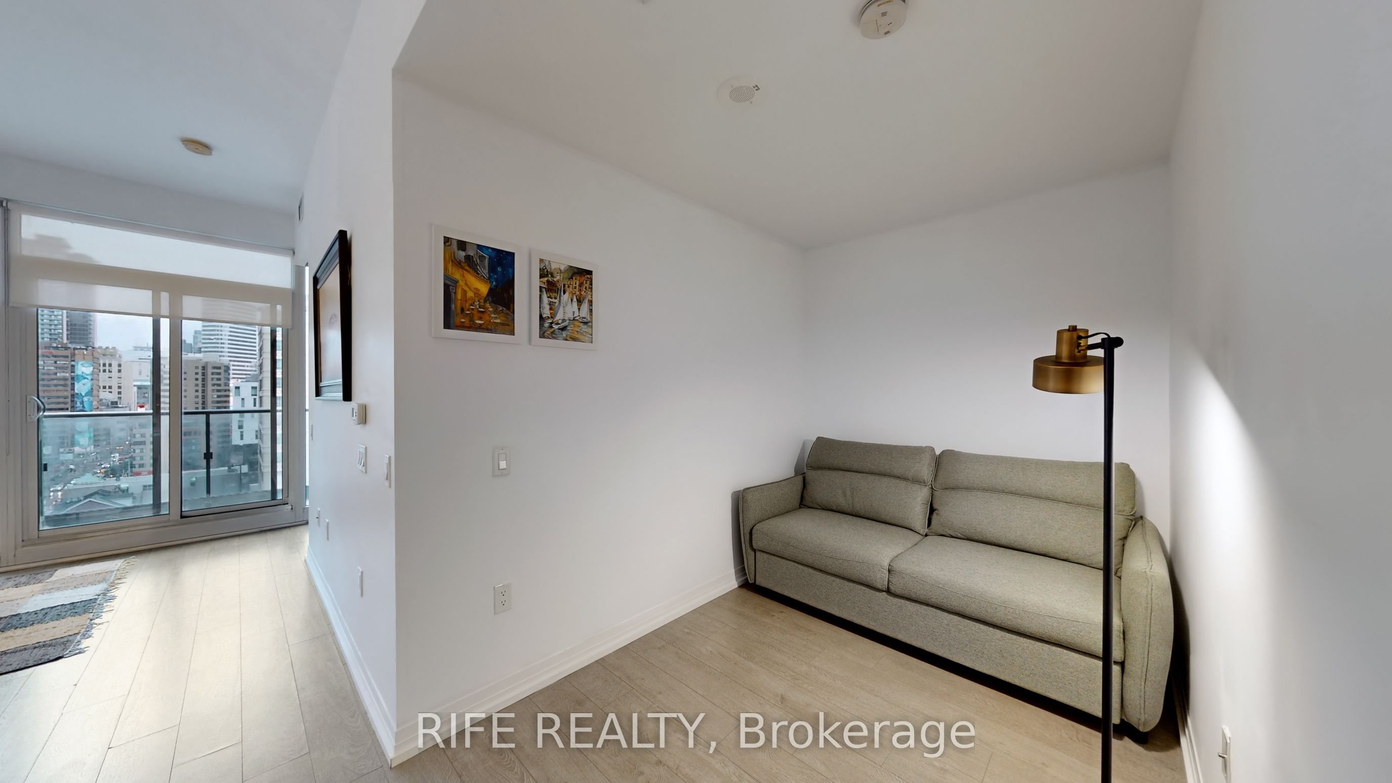 251 Jarvis Street 830 Property Photo 18