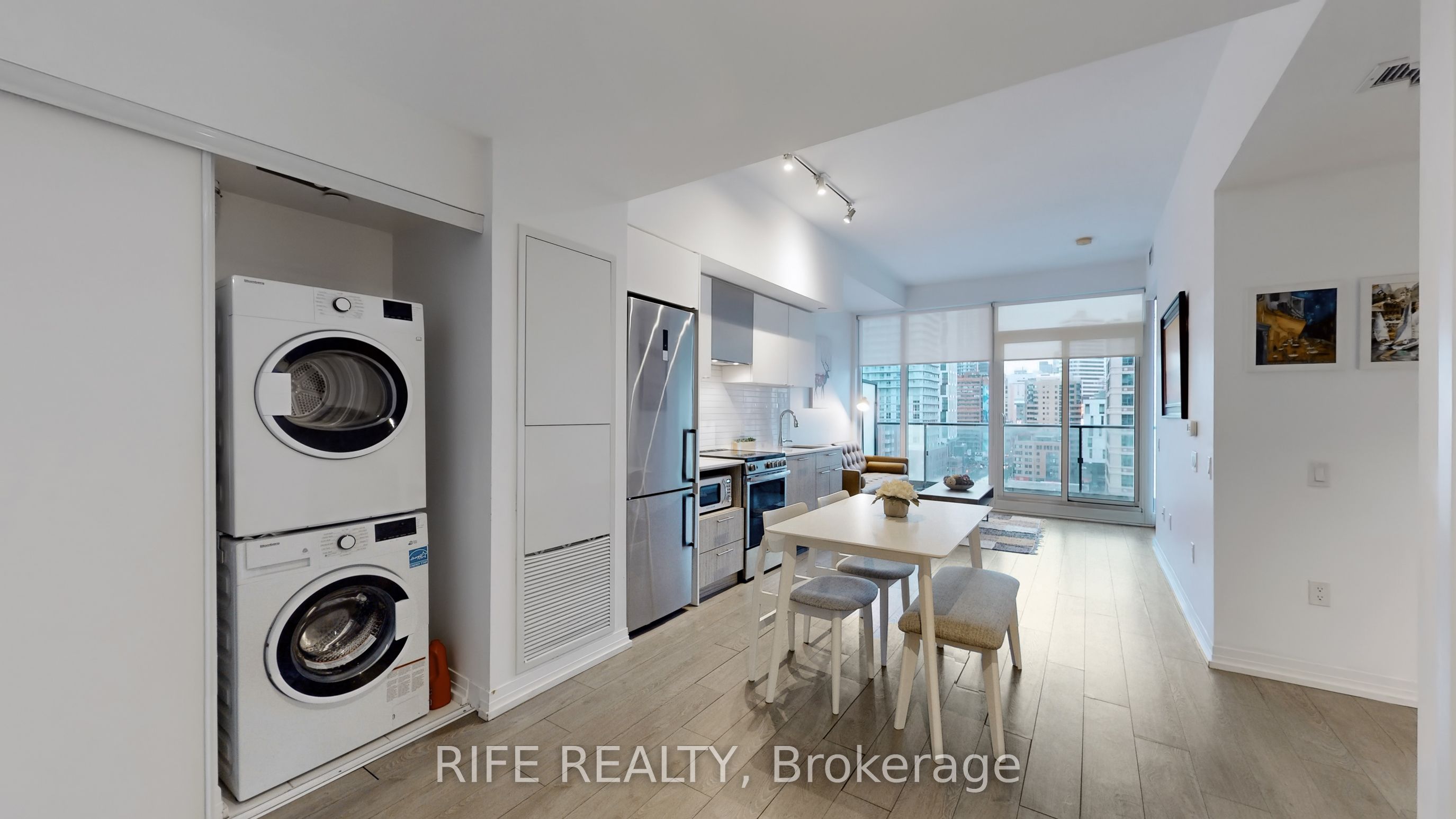 251 Jarvis Street 830 Property Photo 21