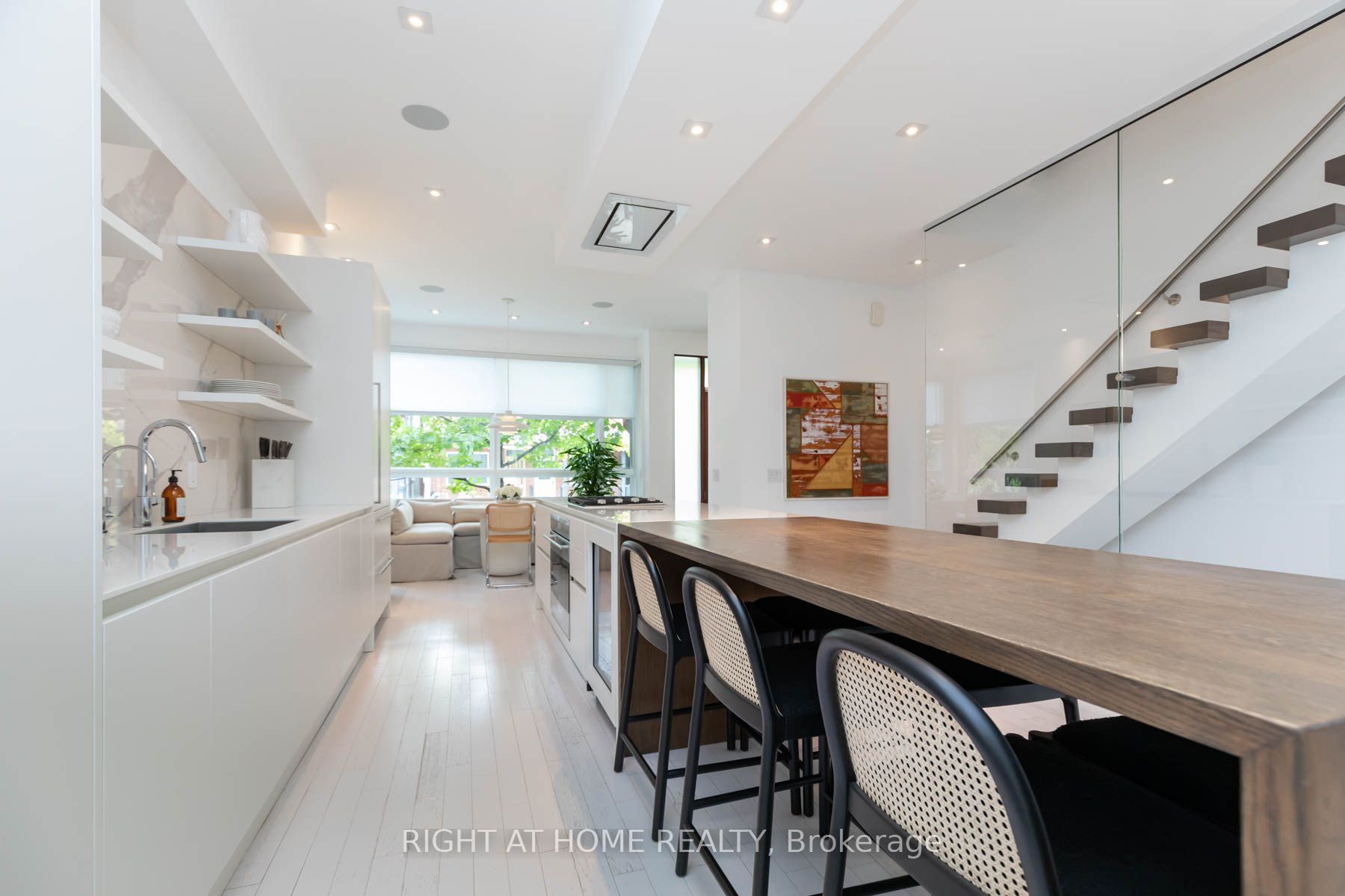 248 Manning Avenue Property Photo 12