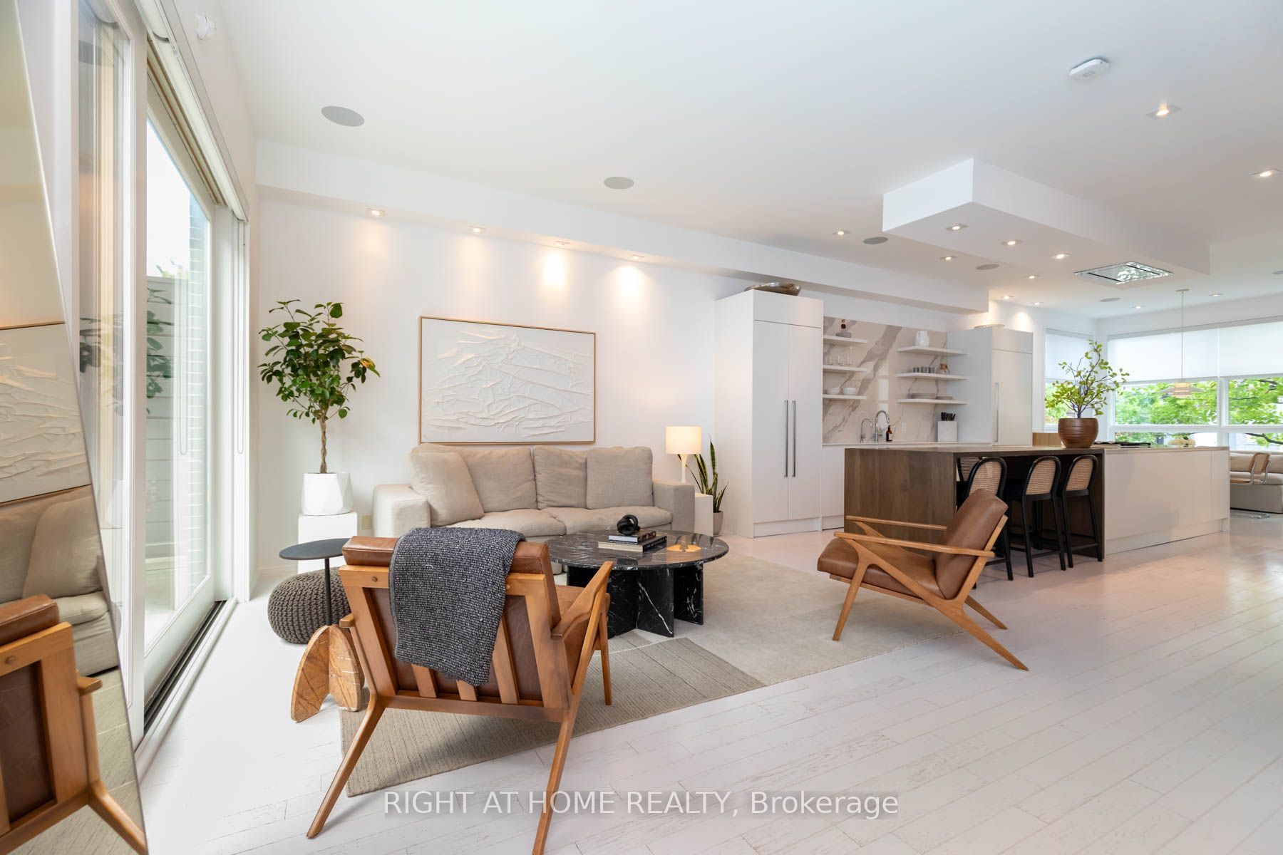248 Manning Avenue Property Photo 16